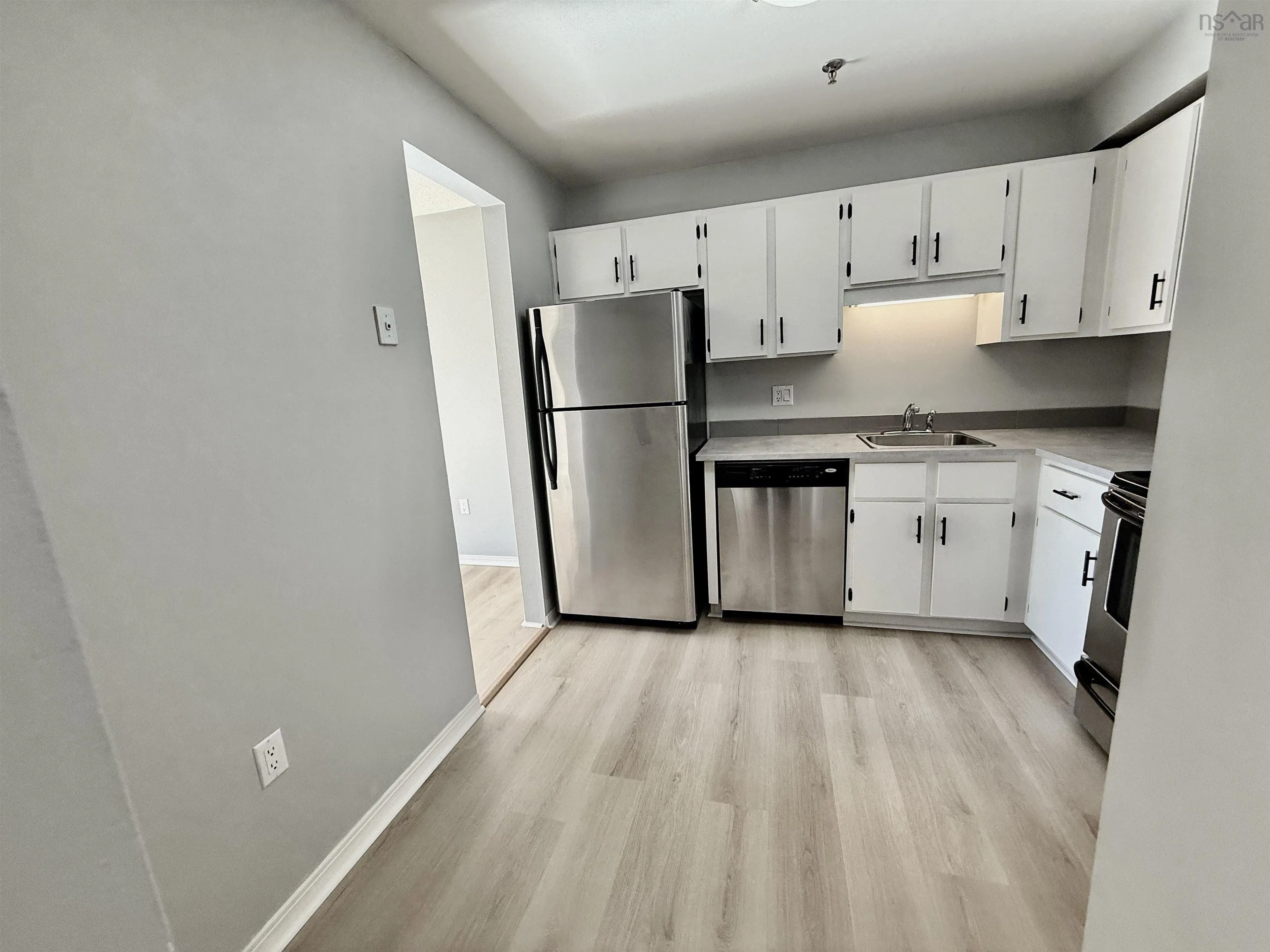 209-75 Collins Grove, Dartmouth, NS B2W 6B3, 2 Bedrooms Bedrooms, ,1 BathroomBathrooms,Residential,For Sale,Collins,202522473