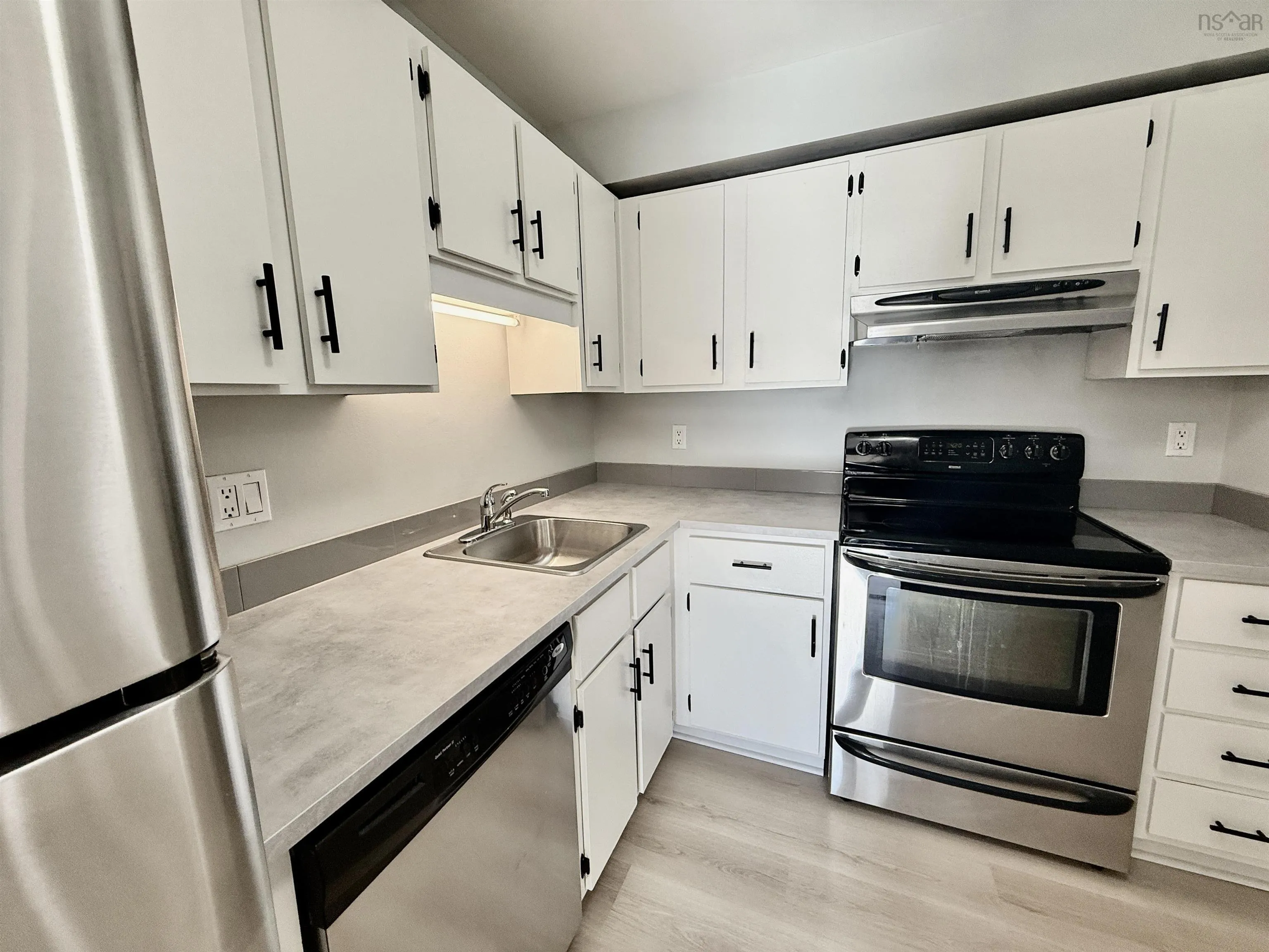 209-75 Collins Grove, Dartmouth, NS B2W 6B3, 2 Bedrooms Bedrooms, ,1 BathroomBathrooms,Residential,For Sale,Collins,202522473