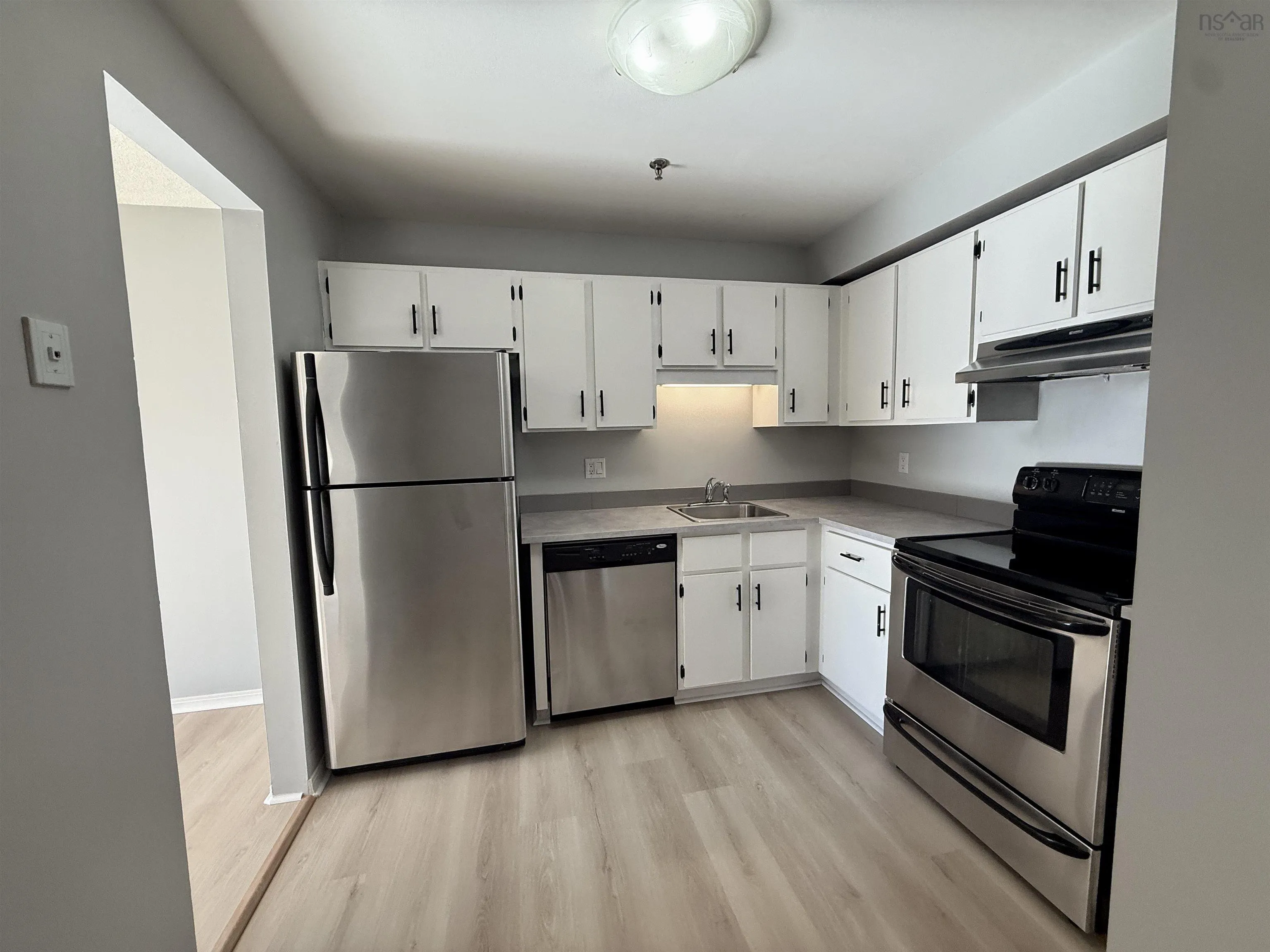 209-75 Collins Grove, Dartmouth, NS B2W 6B3, 2 Bedrooms Bedrooms, ,1 BathroomBathrooms,Residential,For Sale,Collins,202522473