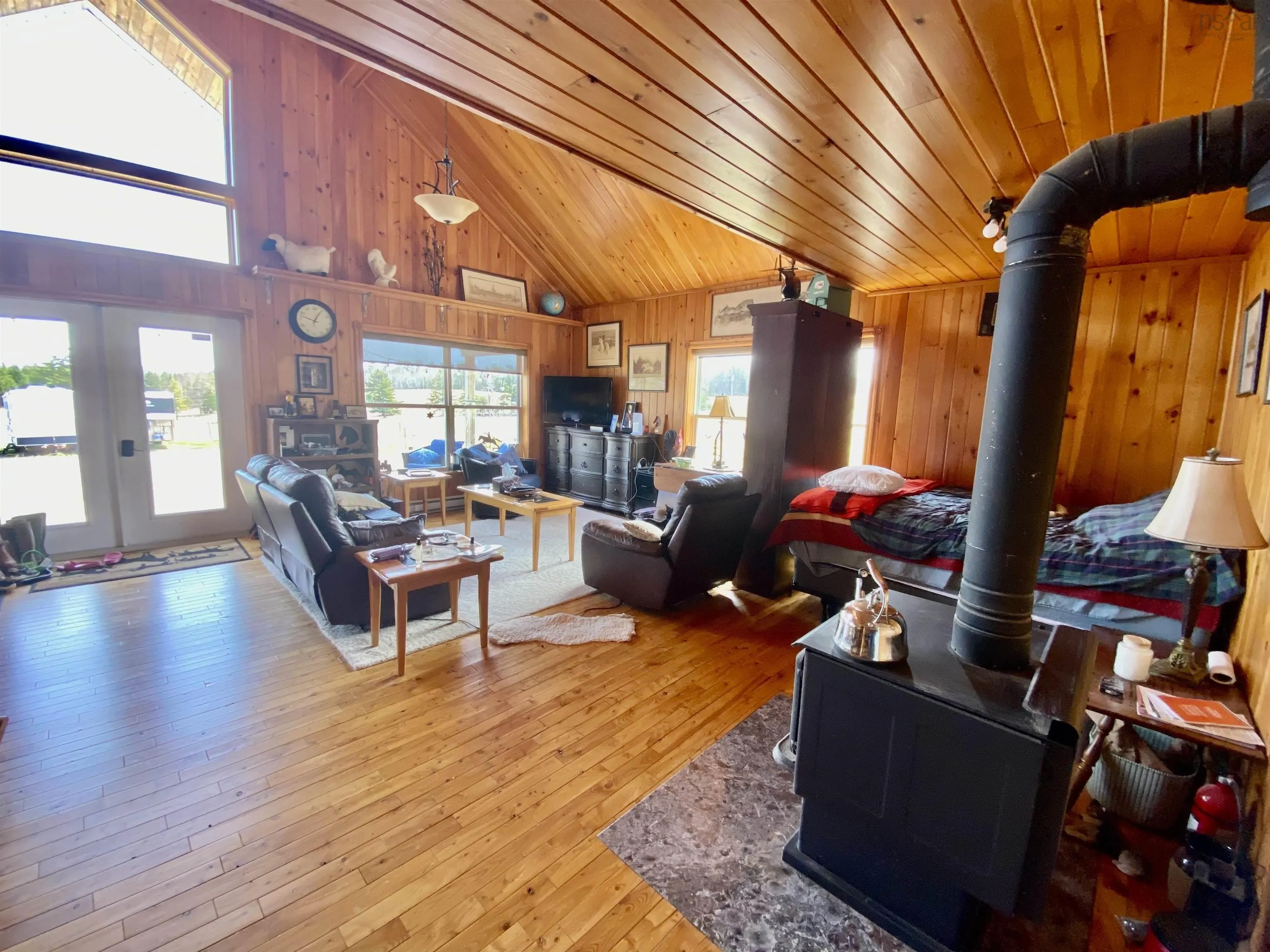 220 Campbell Road, West Bay, NS B0E 2Y0, 1 Bedroom Bedrooms, ,2 BathroomsBathrooms,Residential,For Sale,Campbell,202522041
