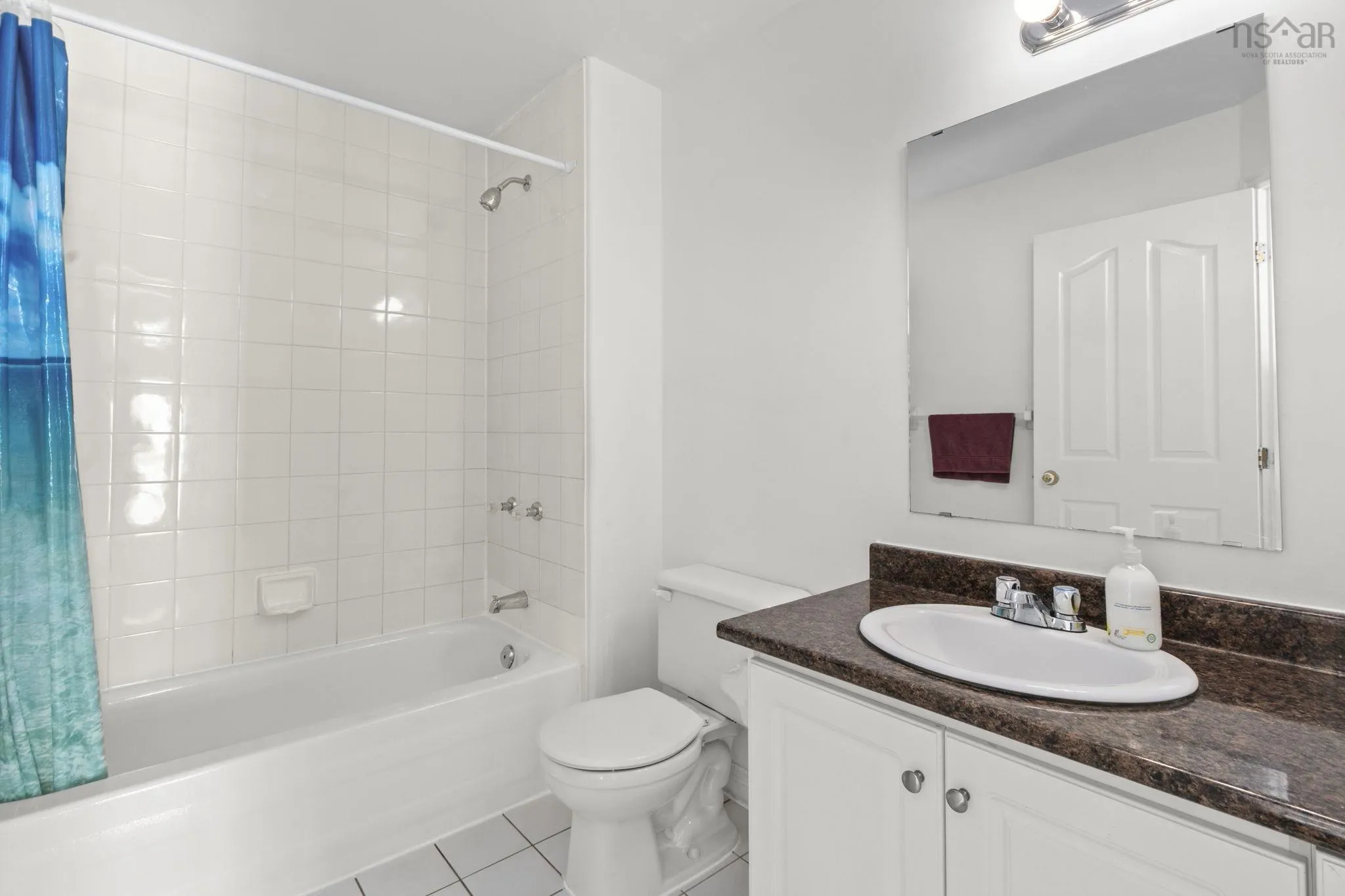 14 Suffolk Close, Halifax, NS B3S 1H5, 3 Bedrooms Bedrooms, ,3 BathroomsBathrooms,Residential,For Sale,Suffolk,202524821