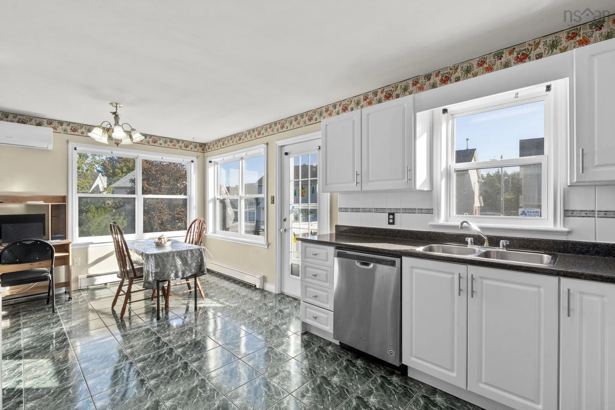 14 Suffolk Close, Halifax, NS B3S 1H5, 3 Bedrooms Bedrooms, ,3 BathroomsBathrooms,Residential,For Sale,Suffolk,202524821