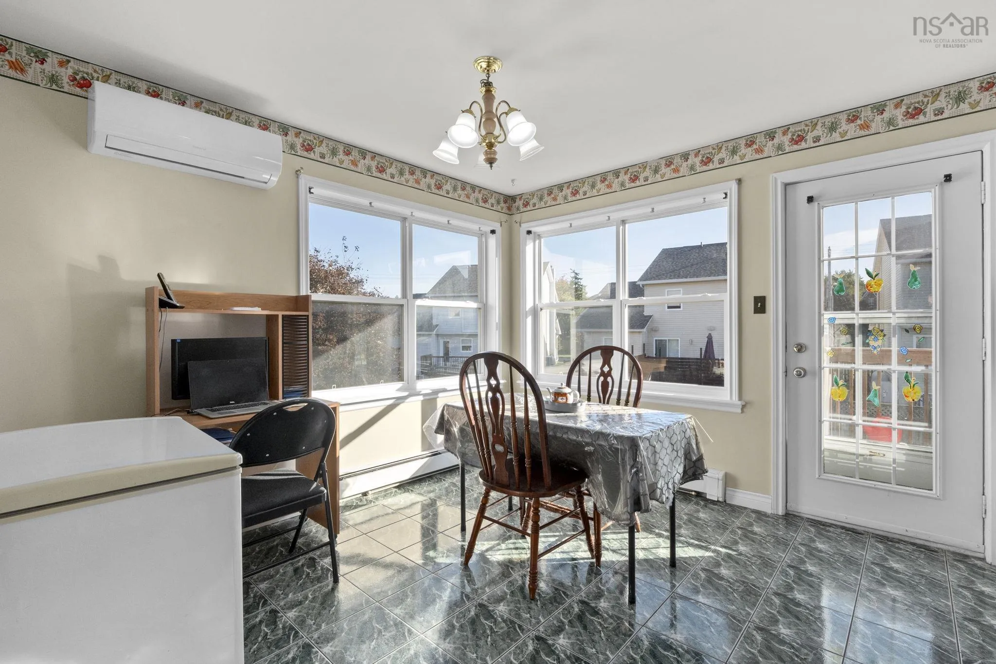 14 Suffolk Close, Halifax, NS B3S 1H5, 3 Bedrooms Bedrooms, ,3 BathroomsBathrooms,Residential,For Sale,Suffolk,202524821
