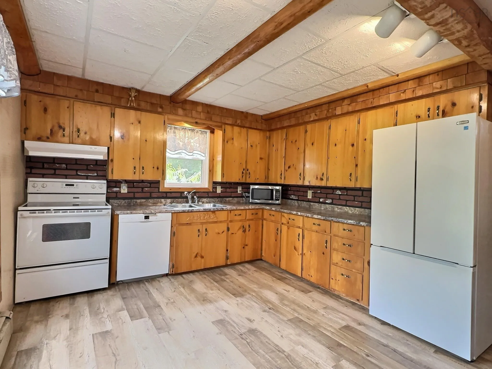 401 2 Highway, Brookfield, NS B0N 1C0, 2 Bedrooms Bedrooms, ,1 BathroomBathrooms,Residential,For Sale,2,202523533