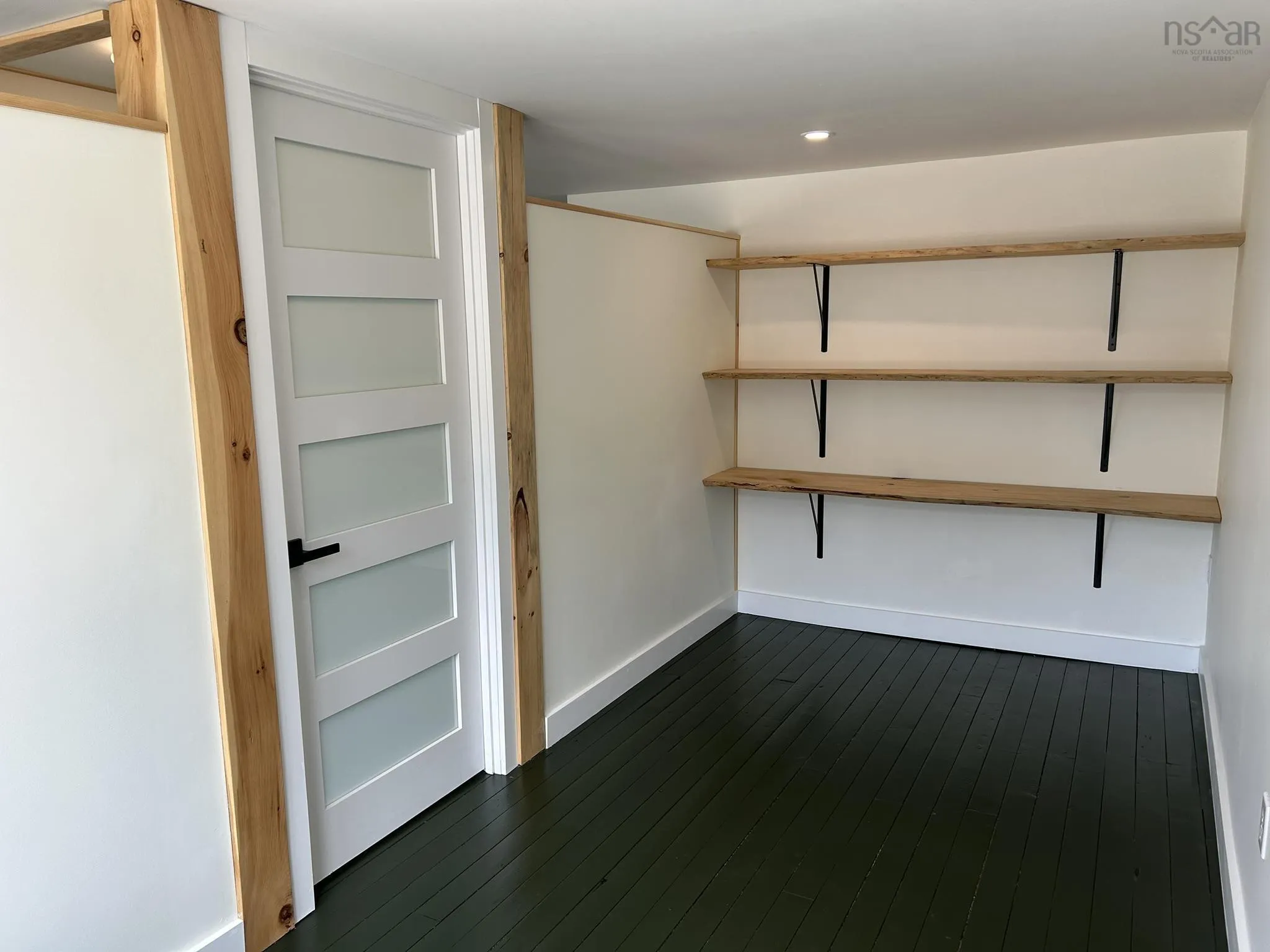 313 8 Highway, Milton Ns B0t 1p0, ,Commercial Sale,For Sale,8,202502947