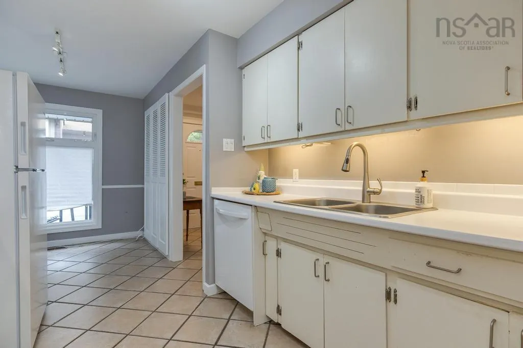 30 Garden Court Terrace, Dartmouth, NS B3A 3S6, 3 Bedrooms Bedrooms, ,2 BathroomsBathrooms,Residential,For Sale,Garden Court,202521698