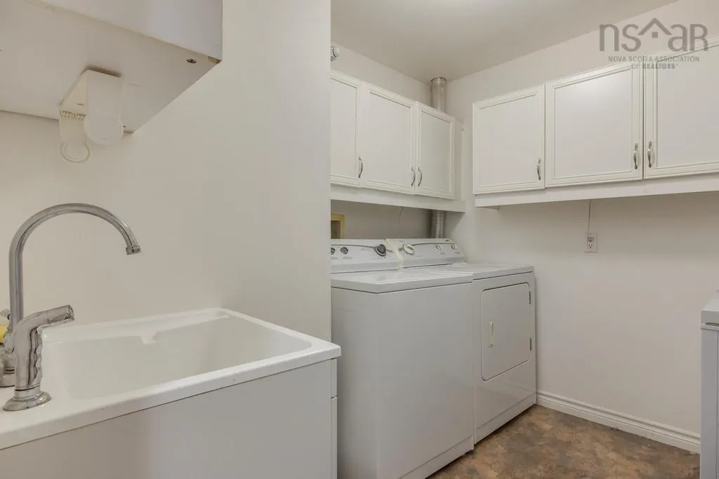30 Garden Court Terrace, Dartmouth, NS B3A 3S6, 3 Bedrooms Bedrooms, ,2 BathroomsBathrooms,Residential,For Sale,Garden Court,202521698