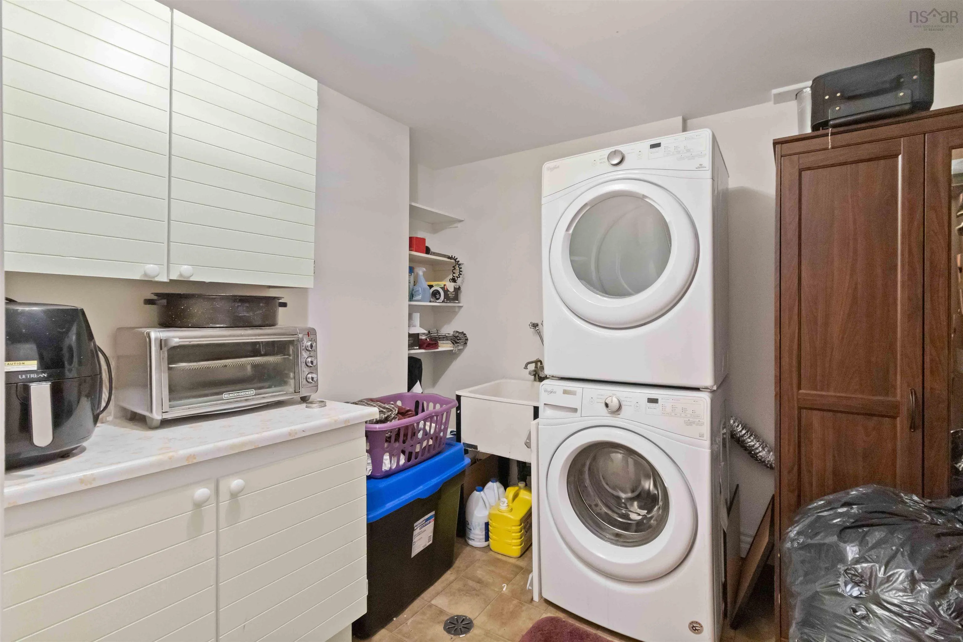 11d Arklow Drive, Dartmouth, NS B2W 4J6, 3 Bedrooms Bedrooms, ,2 BathroomsBathrooms,Residential,For Sale,Arklow,202521675