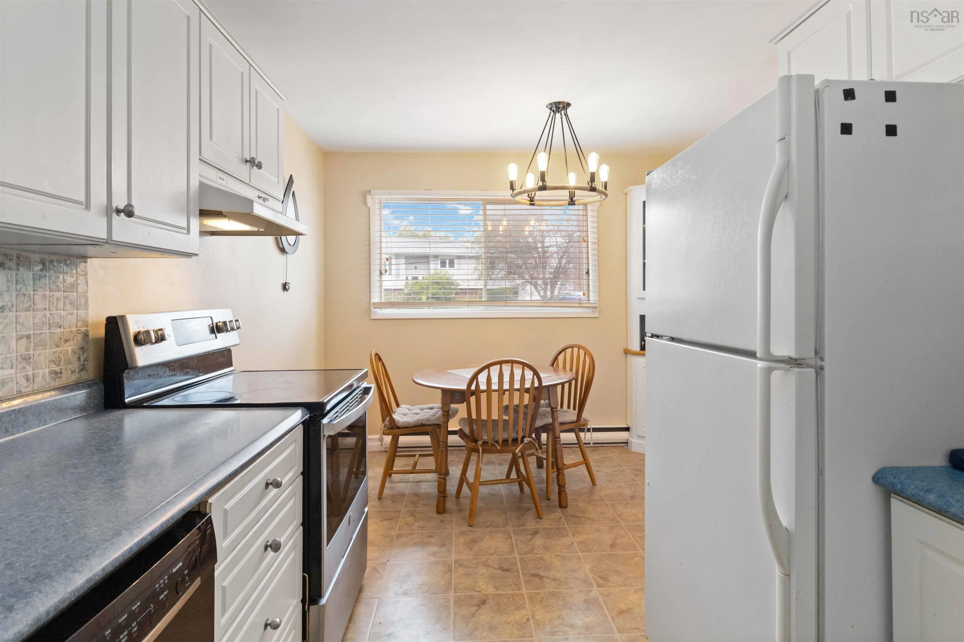 11d Arklow Drive, Dartmouth, NS B2W 4J6, 3 Bedrooms Bedrooms, ,2 BathroomsBathrooms,Residential,For Sale,Arklow,202521675