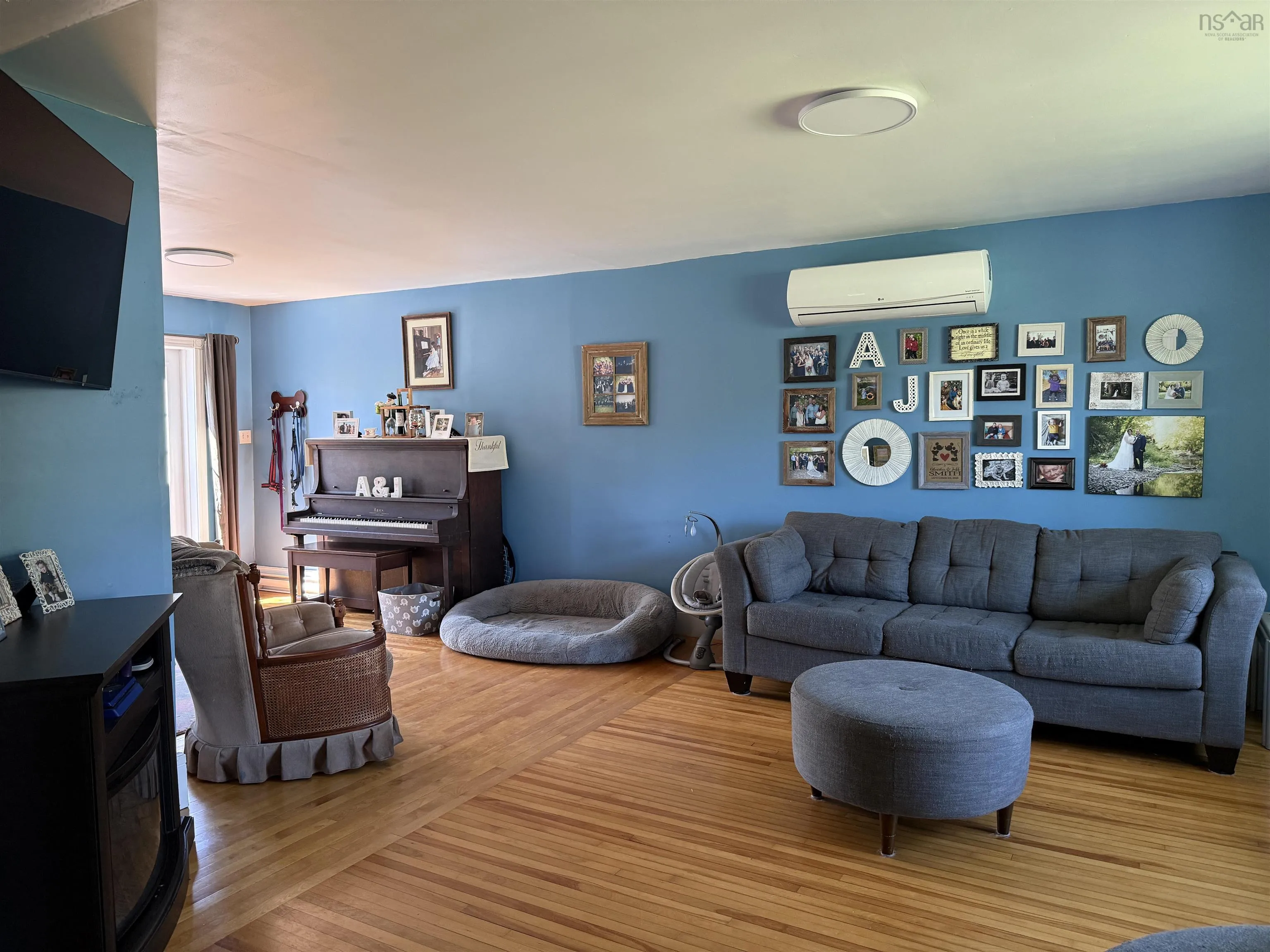 2112 North Street, Westville, NS B0K 2A0, 4 Bedrooms Bedrooms, ,Residential Income,For Sale,North,202518898