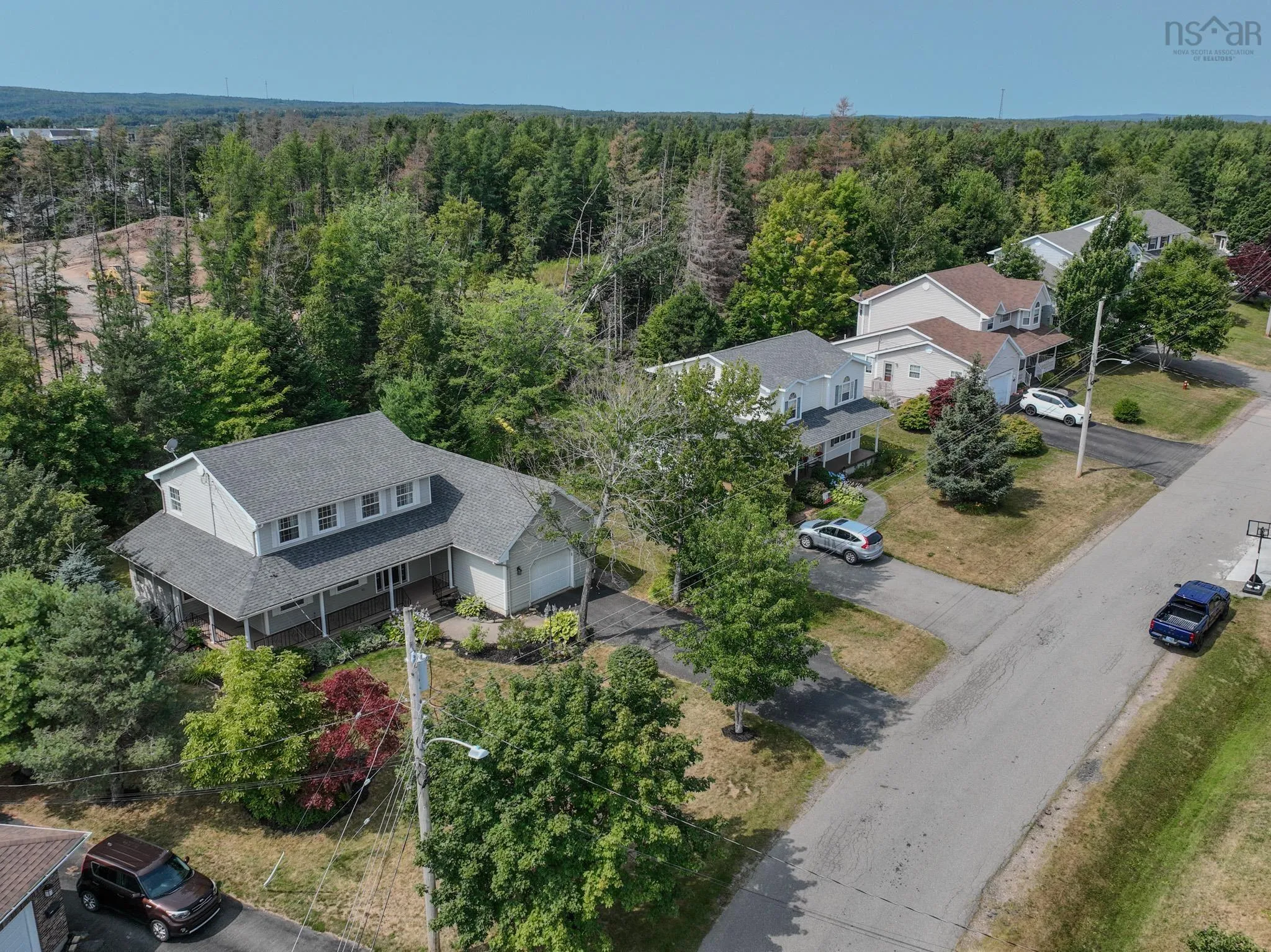 36 Amberwood Crescent, Westmount, NS B1R 2J8, 3 Bedrooms Bedrooms, ,4 BathroomsBathrooms,Residential,For Sale,Amberwood,202520996