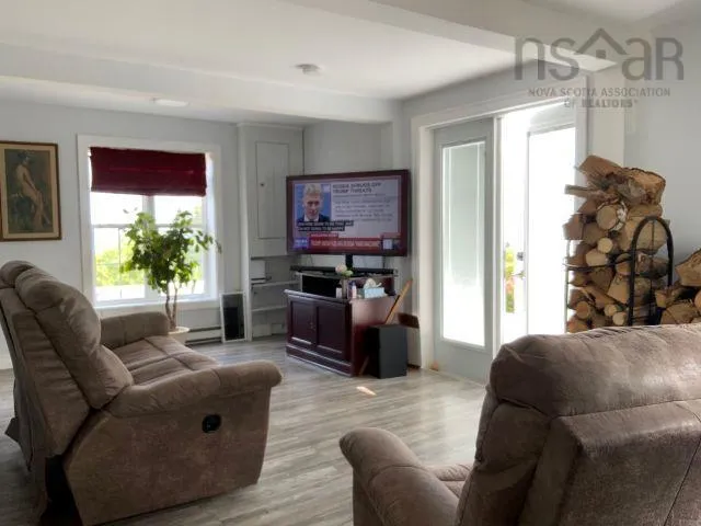 5863 Highway 16, Queensport, NS B0H 1N0, 3 Bedrooms Bedrooms, ,1 BathroomBathrooms,Residential,For Sale,Highway 16 Queensport,202520230