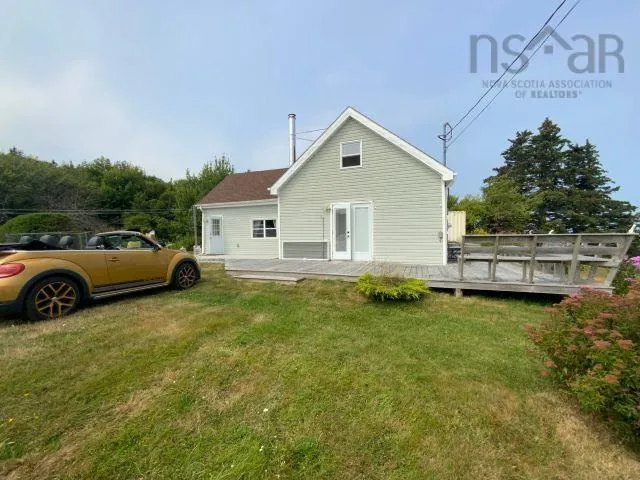 5863 Highway 16, Queensport, NS B0H 1N0, 3 Bedrooms Bedrooms, ,1 BathroomBathrooms,Residential,For Sale,Highway 16 Queensport,202520230