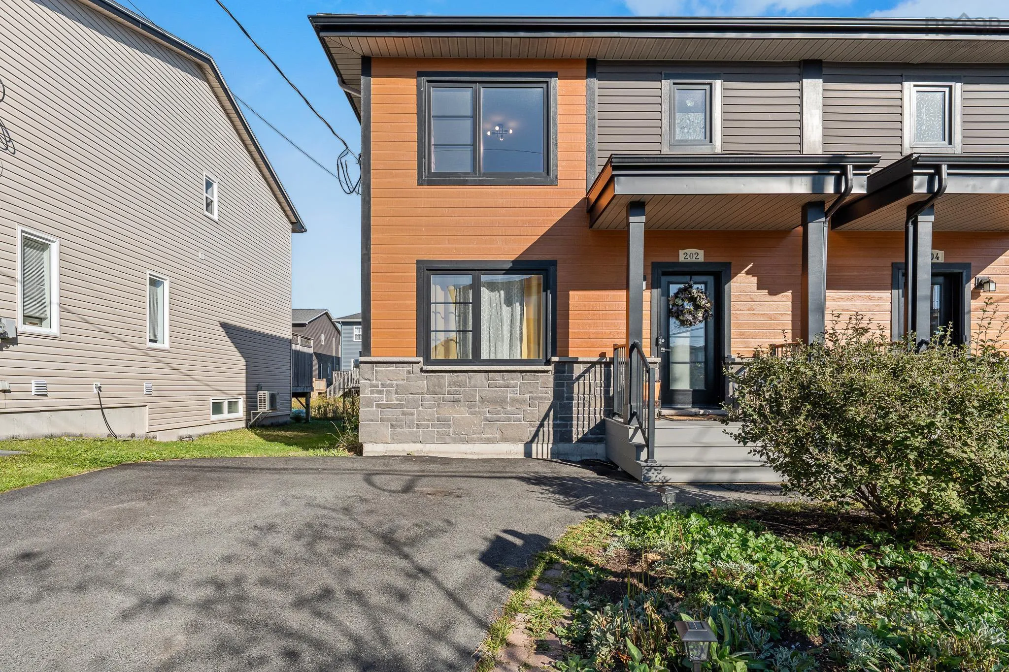 202 Titanium Crescent, Halifax, NS B3P 0J2, 3 Bedrooms Bedrooms, ,4 BathroomsBathrooms,Residential,For Sale,Titanium,202525174