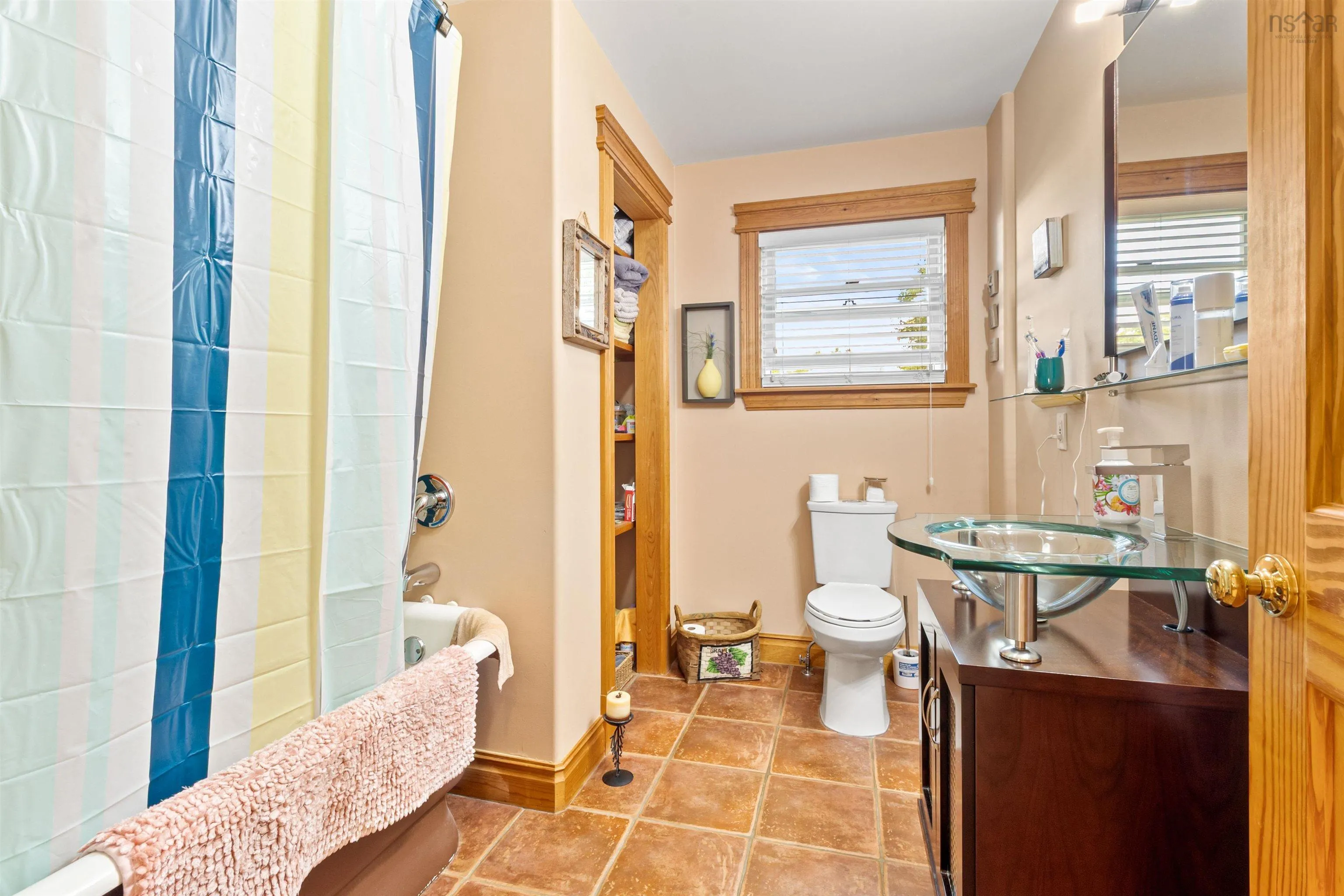 12 Acorn Road, Halifax, NS B3P 1G8, 2 Bedrooms Bedrooms, ,2 BathroomsBathrooms,Residential,For Sale,Acorn,202524683