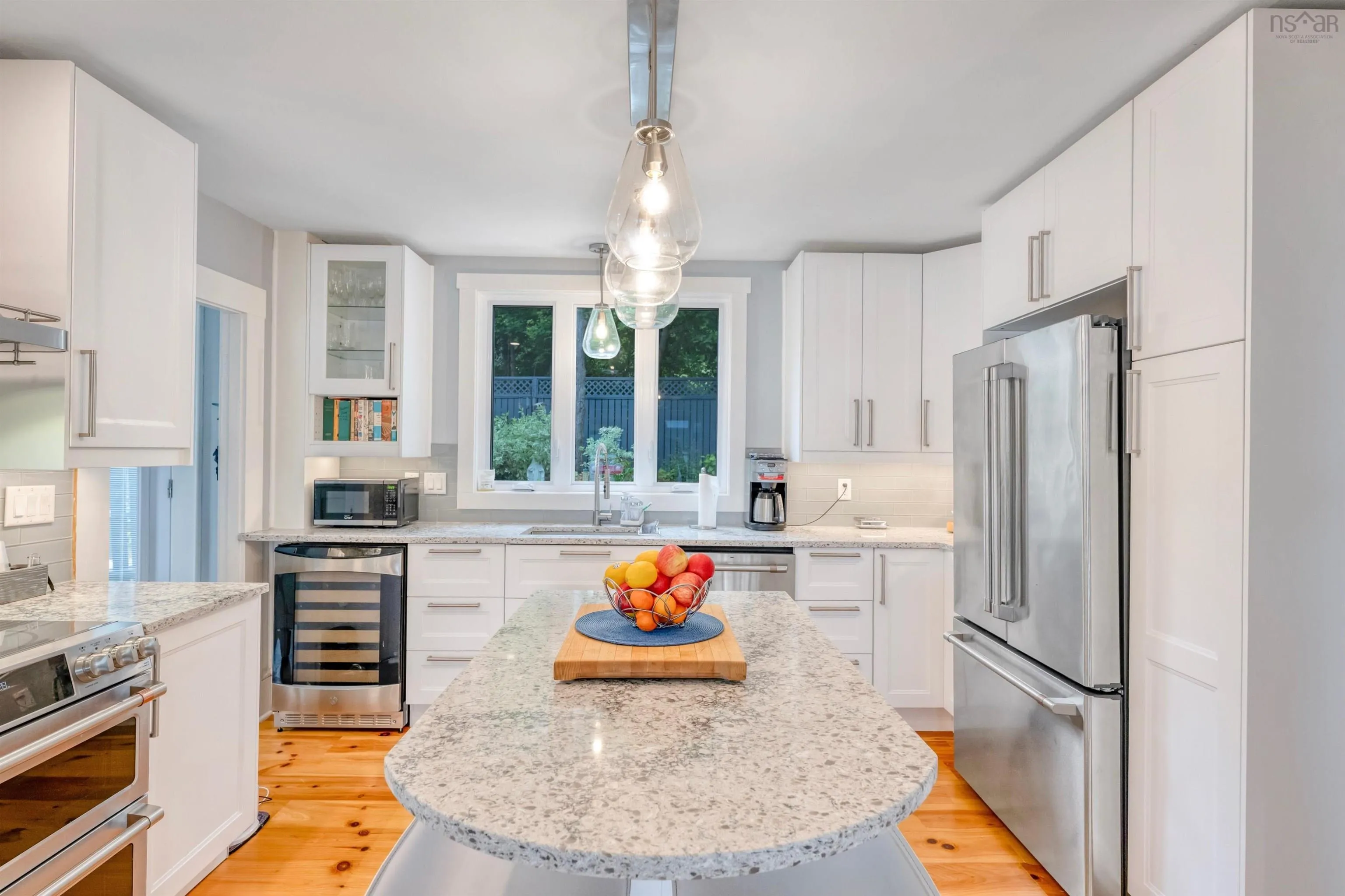 958 Main Street, Mahone Bay, NS B0J 2E0, 3 Bedrooms Bedrooms, ,3 BathroomsBathrooms,Residential,For Sale,Main,202518307