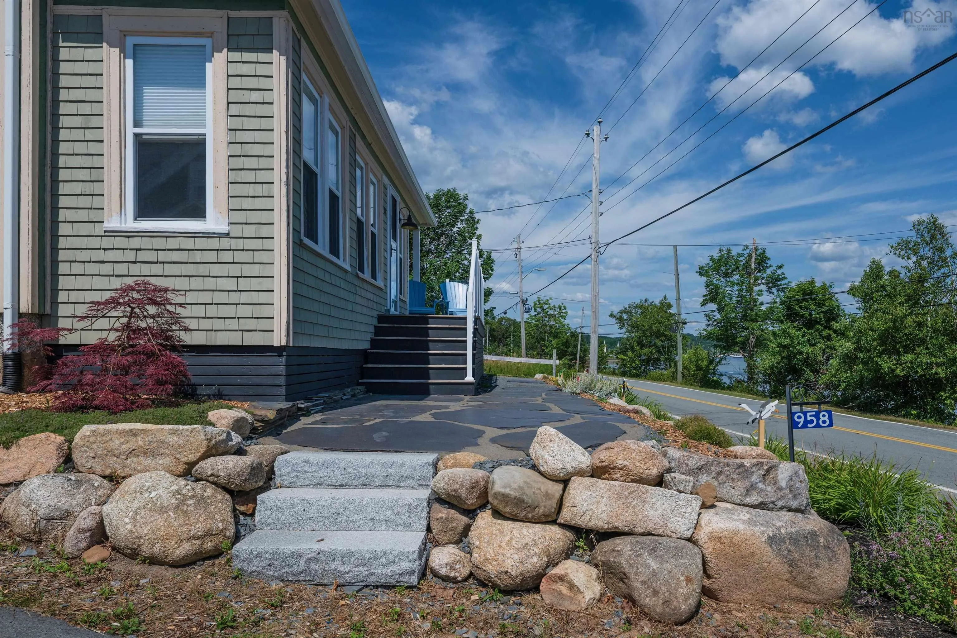 958 Main Street, Mahone Bay, NS B0J 2E0, 3 Bedrooms Bedrooms, ,3 BathroomsBathrooms,Residential,For Sale,Main,202518307