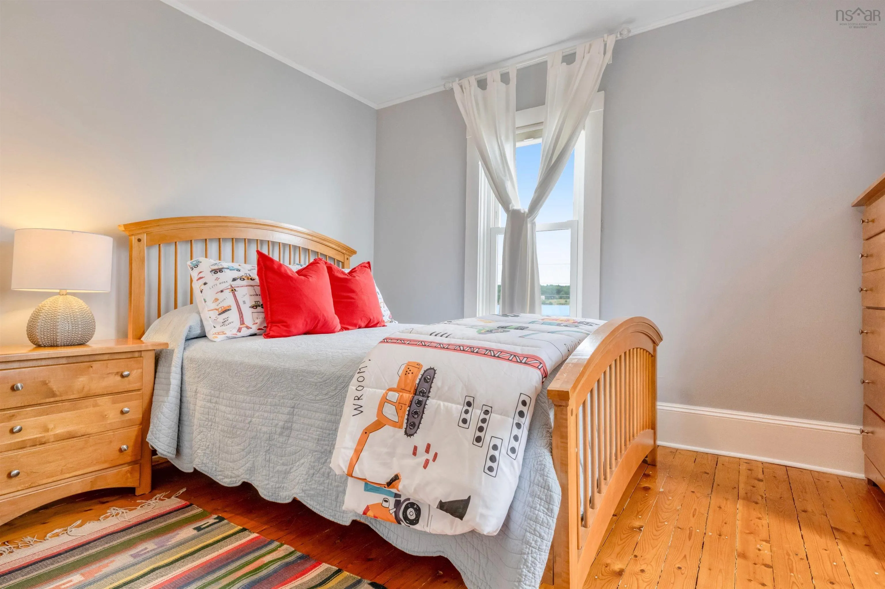 958 Main Street, Mahone Bay, NS B0J 2E0, 3 Bedrooms Bedrooms, ,3 BathroomsBathrooms,Residential,For Sale,Main,202518307