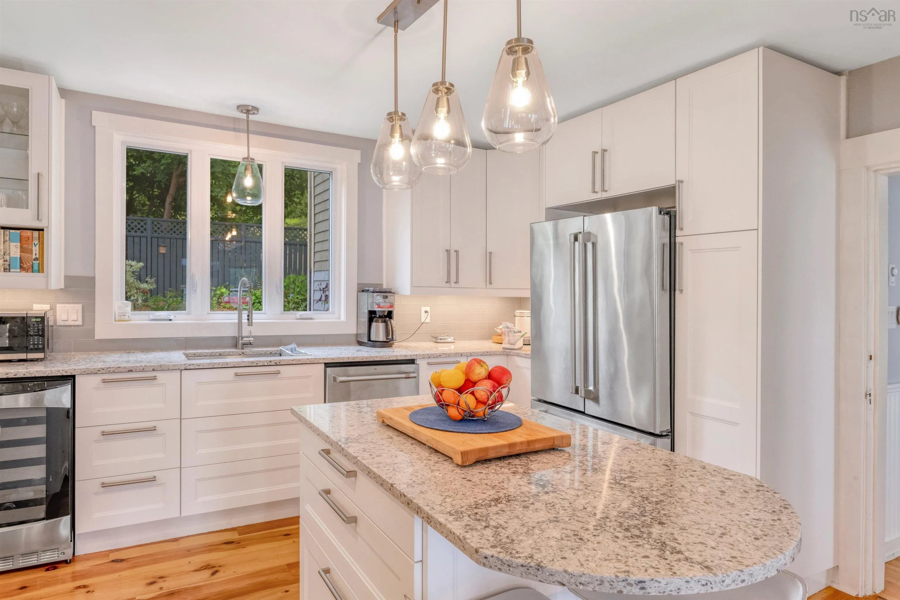 958 Main Street, Mahone Bay, NS B0J 2E0, 3 Bedrooms Bedrooms, ,3 BathroomsBathrooms,Residential,For Sale,Main,202518307