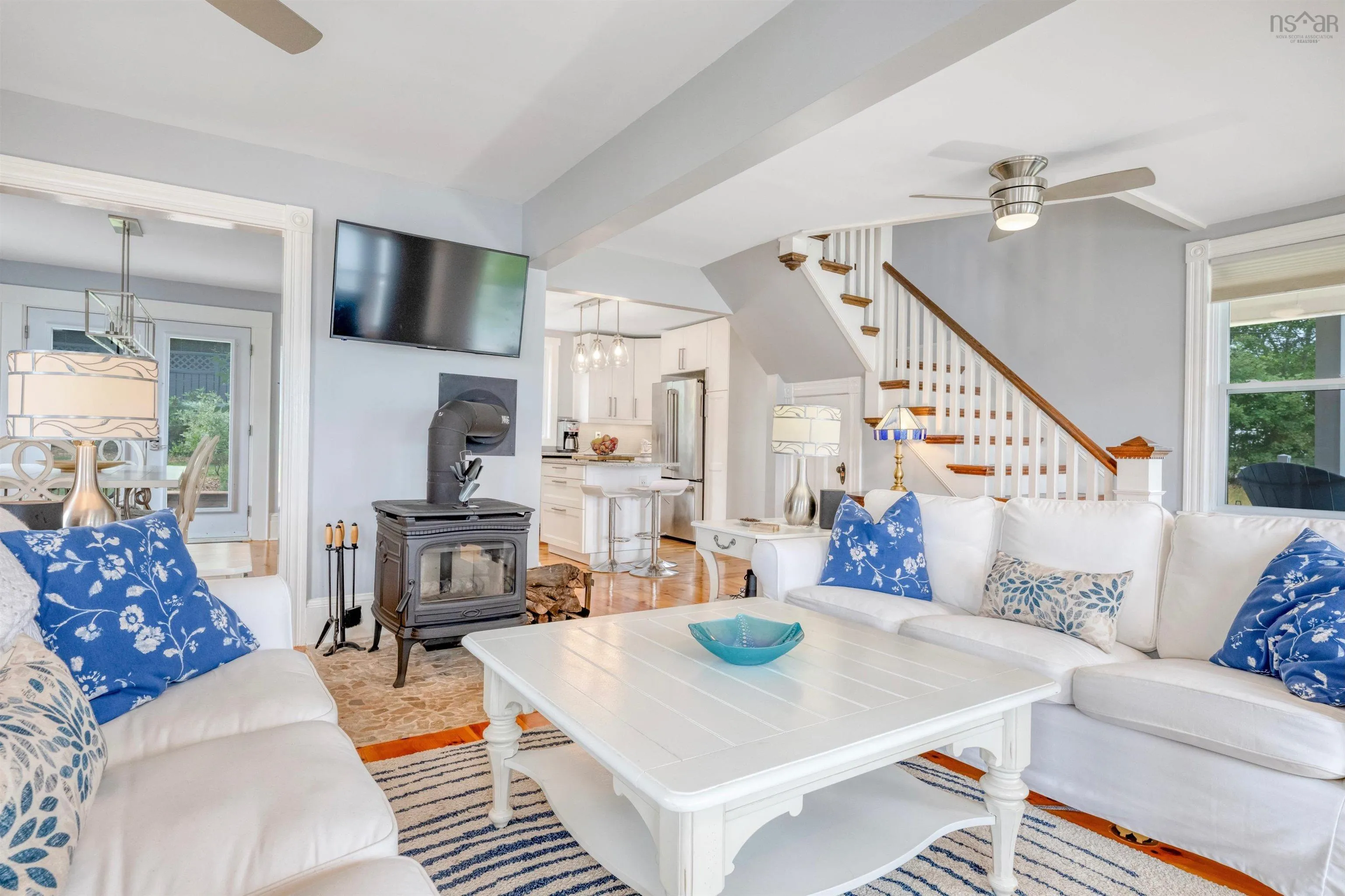 958 Main Street, Mahone Bay, NS B0J 2E0, 3 Bedrooms Bedrooms, ,3 BathroomsBathrooms,Residential,For Sale,Main,202518307