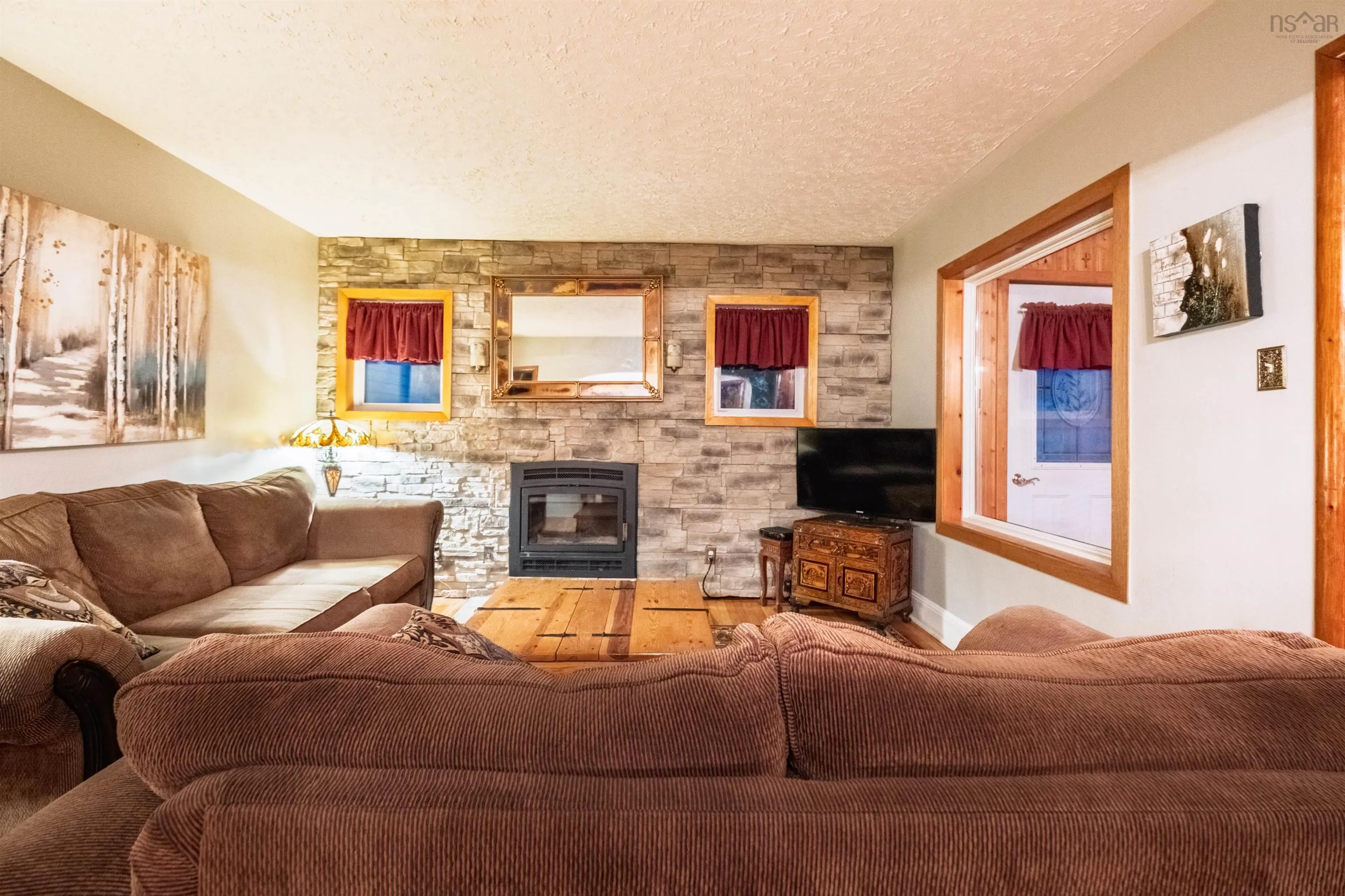 1645 St. Margaret's Bay Road, Timberlea, NS B3T 1B4, 4 Bedrooms Bedrooms, ,2 BathroomsBathrooms,Residential,For Sale,St. Margaret's Bay,202521682