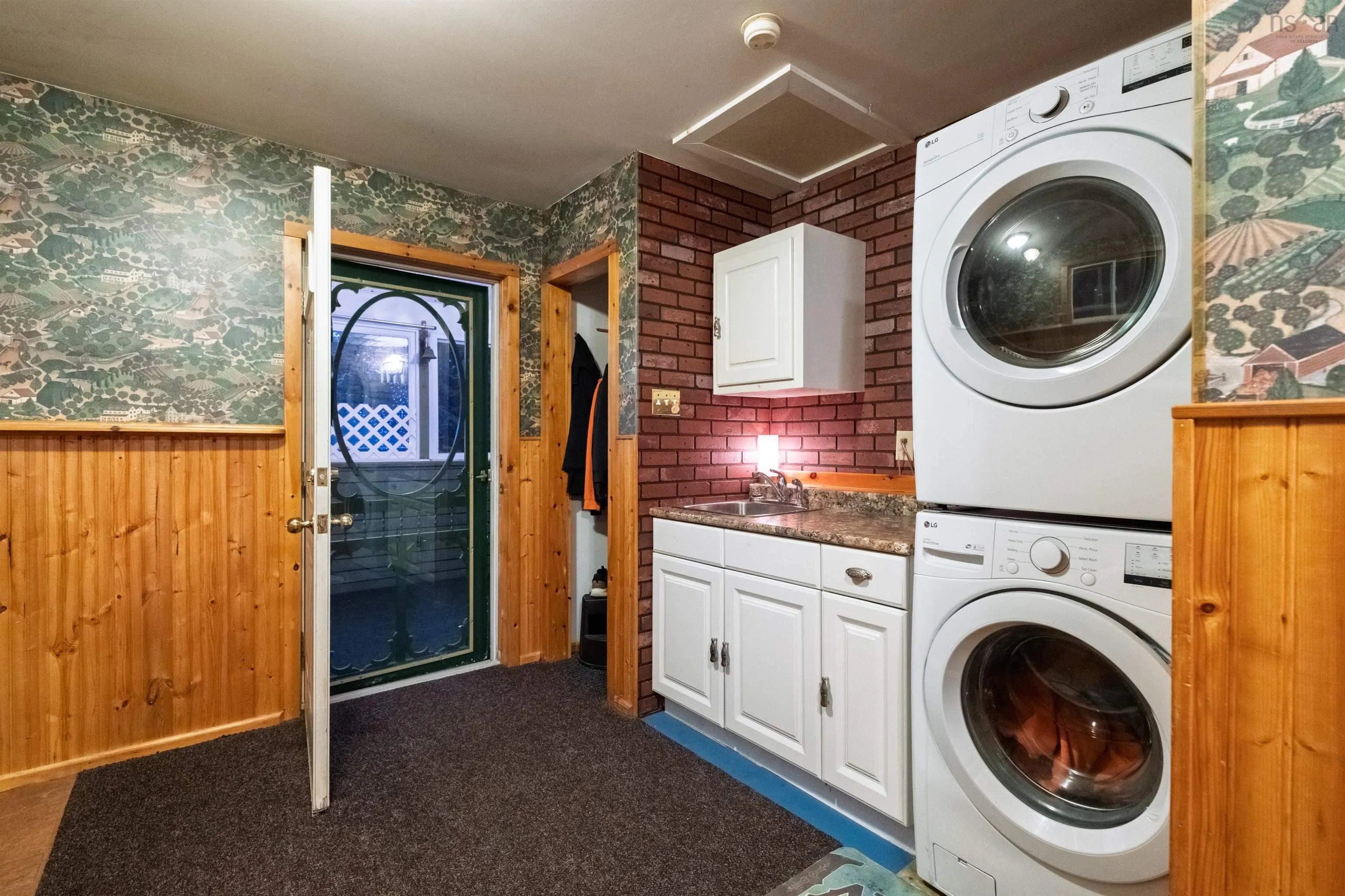 1645 St. Margaret's Bay Road, Timberlea, NS B3T 1B4, 4 Bedrooms Bedrooms, ,2 BathroomsBathrooms,Residential,For Sale,St. Margaret's Bay,202521682