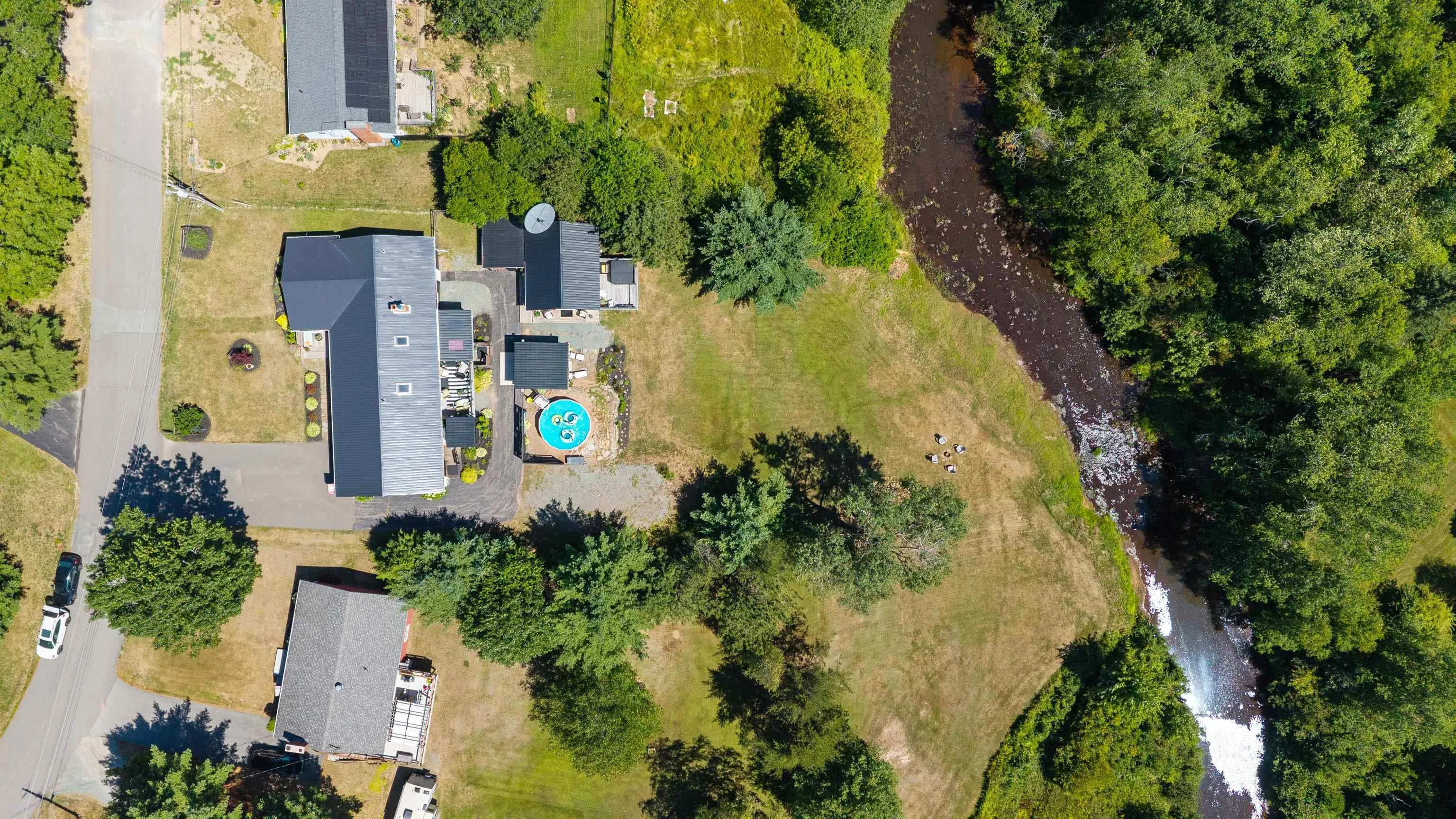 126 Crescent Drive, Oxford, NS B0M 1P0, 4 Bedrooms Bedrooms, ,4 BathroomsBathrooms,Residential,For Sale,Crescent,202520094