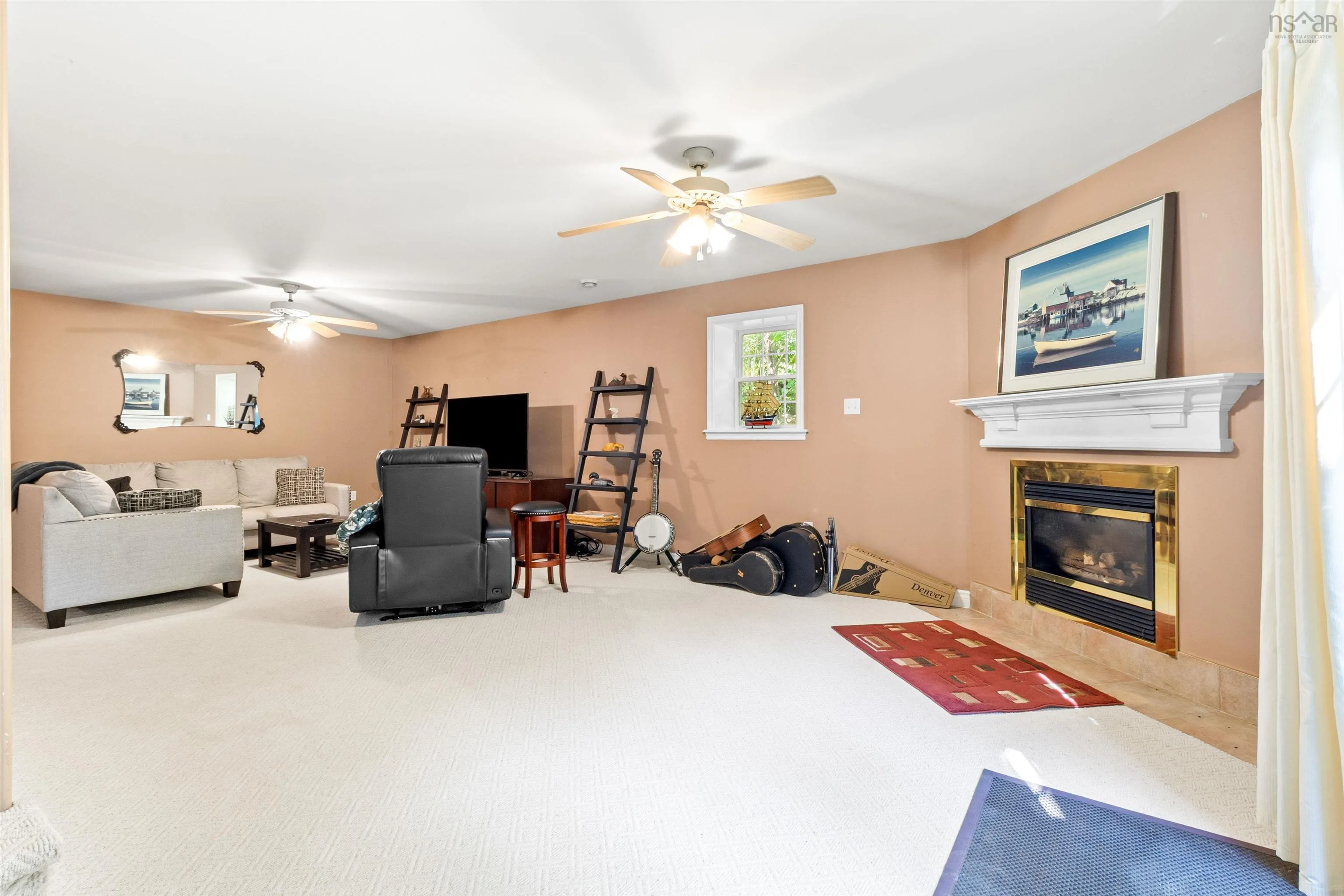 42 Canterbury Lane, Fall River, NS B2T 1A4, 3 Bedrooms Bedrooms, ,3 BathroomsBathrooms,Residential,For Sale,Canterbury,202522453
