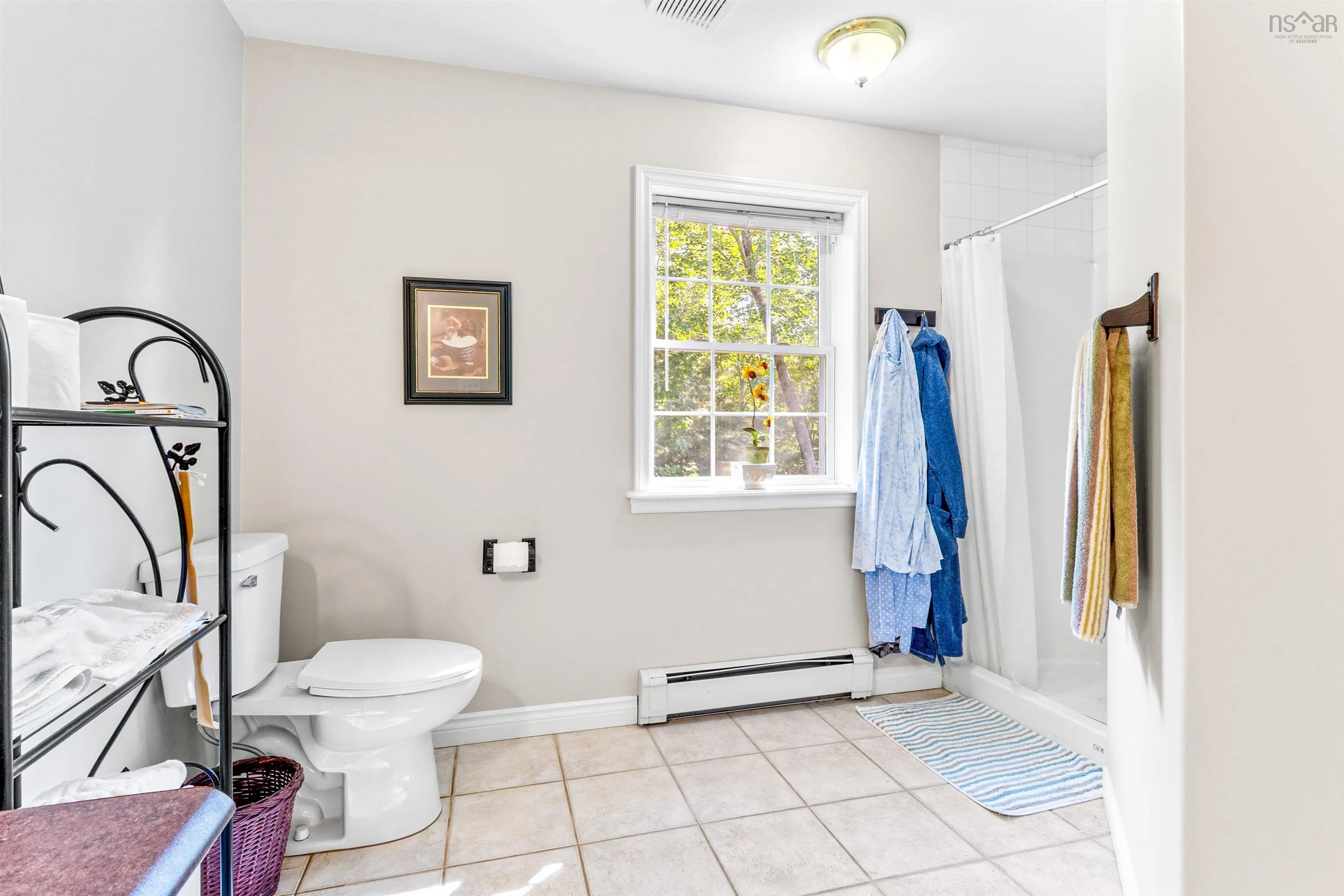 42 Canterbury Lane, Fall River, NS B2T 1A4, 3 Bedrooms Bedrooms, ,3 BathroomsBathrooms,Residential,For Sale,Canterbury,202522453