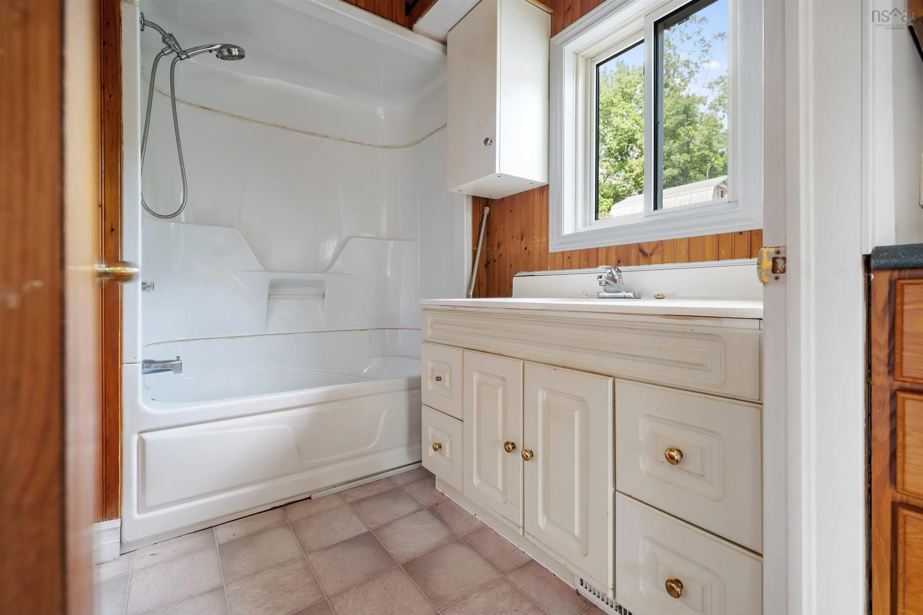 24 Buchanan Avenue, Enfield, NS B2T 1C8, 1 Bedroom Bedrooms, ,1 BathroomBathrooms,Residential,For Sale,Buchanan,202523066