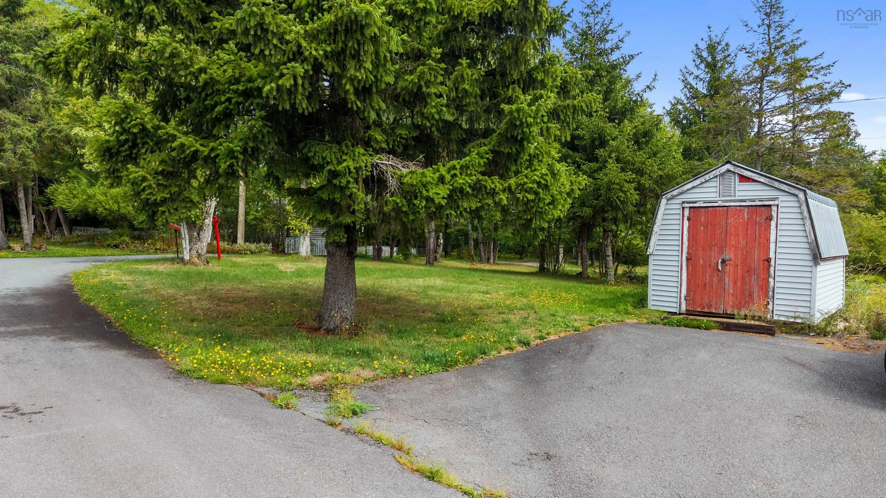 24 Buchanan Avenue, Enfield, NS B2T 1C8, 1 Bedroom Bedrooms, ,1 BathroomBathrooms,Residential,For Sale,Buchanan,202523066