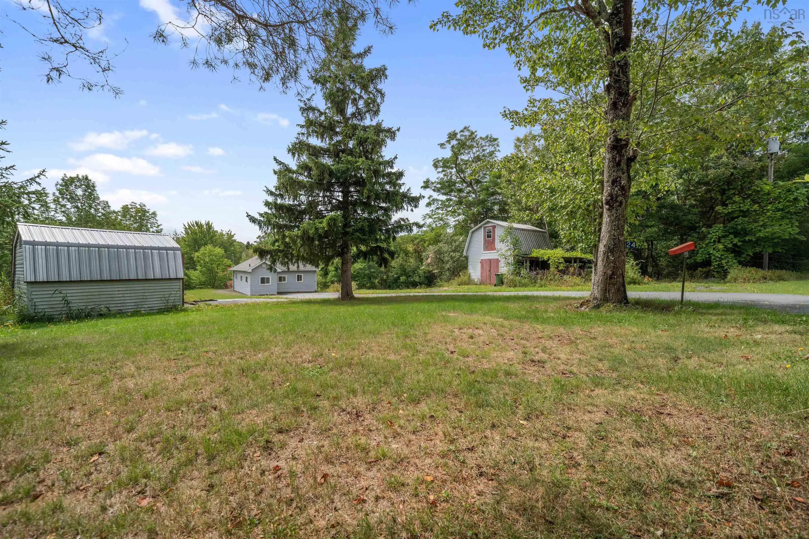 24 Buchanan Avenue, Enfield, NS B2T 1C8, 1 Bedroom Bedrooms, ,1 BathroomBathrooms,Residential,For Sale,Buchanan,202523066