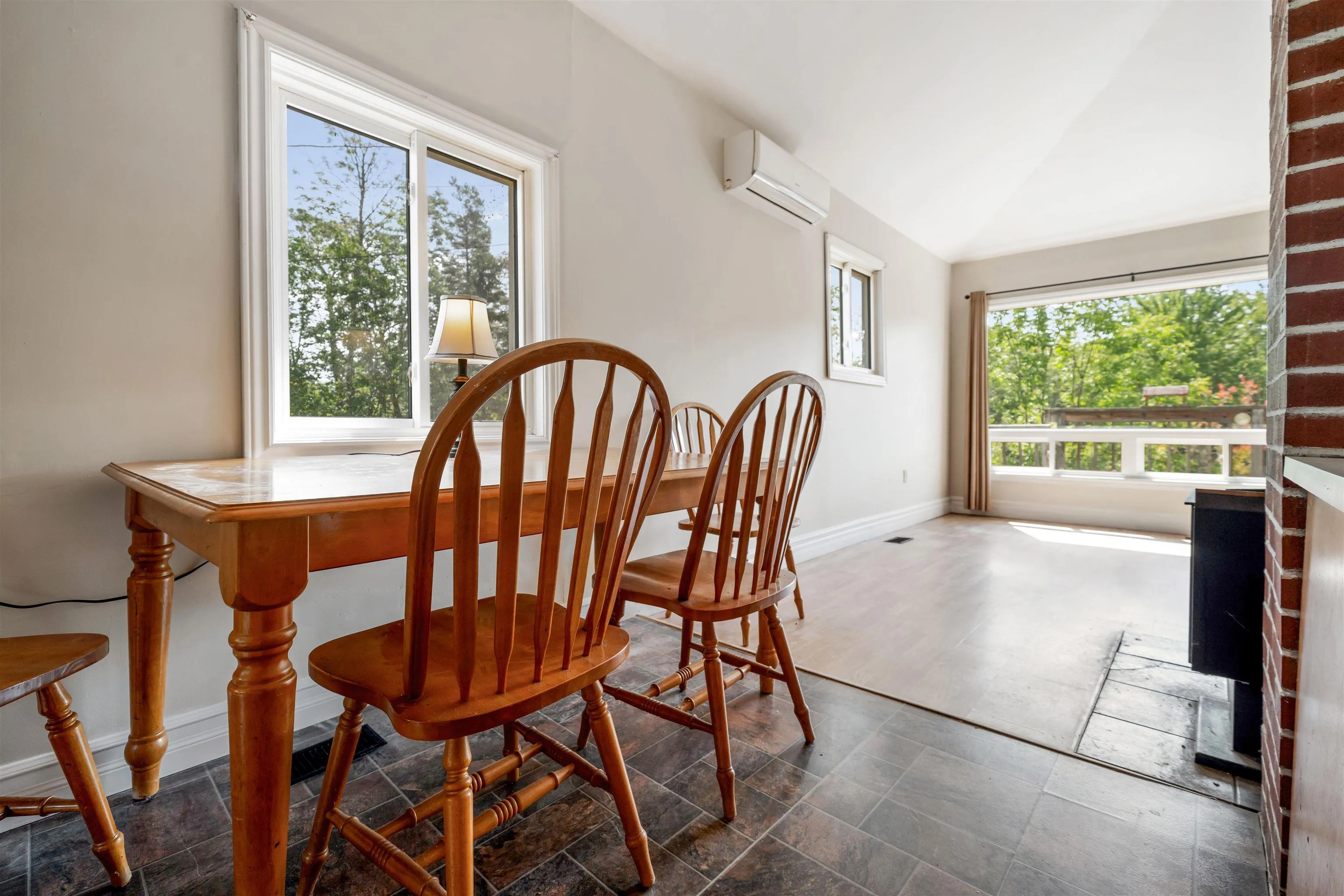 24 Buchanan Avenue, Enfield, NS B2T 1C8, 1 Bedroom Bedrooms, ,1 BathroomBathrooms,Residential,For Sale,Buchanan,202523066
