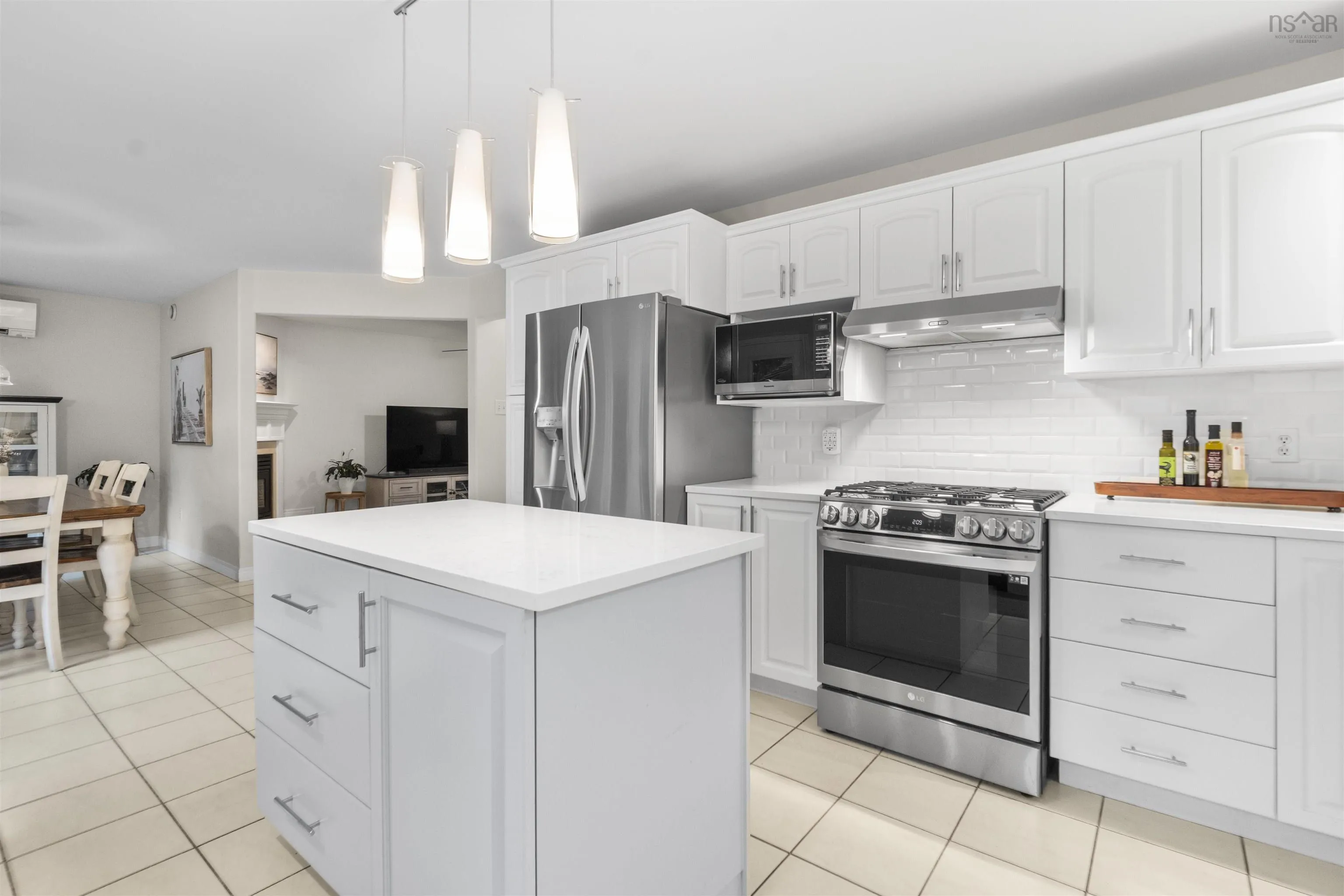 48 Dundee Close, Fall River, NS B2T 1M7, 4 Bedrooms Bedrooms, ,3 BathroomsBathrooms,Residential,For Sale,Dundee,202517283