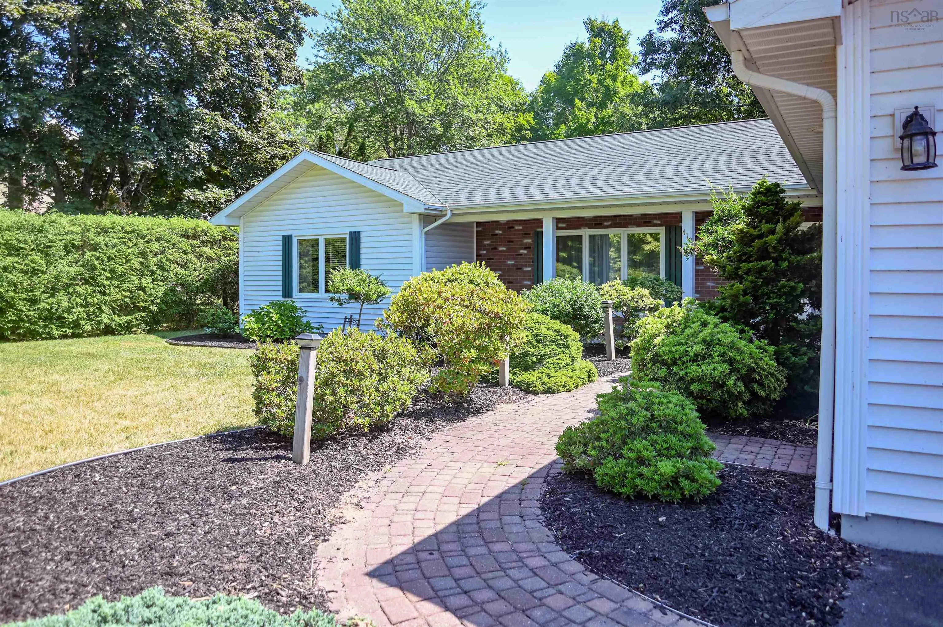 410 Park St, Kentville, NS B4N 1M9, 3 Bedrooms Bedrooms, ,3 BathroomsBathrooms,Residential,For Sale,Park St,202518717