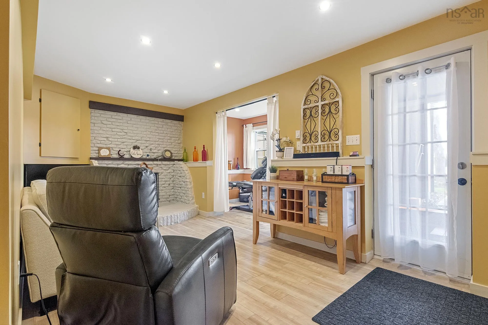 63 Pentz Lake Drive, Mount Uniacke, NS B0N 1Z0, 3 Bedrooms Bedrooms, ,3 BathroomsBathrooms,Residential,For Sale,Pentz Lake,202518680