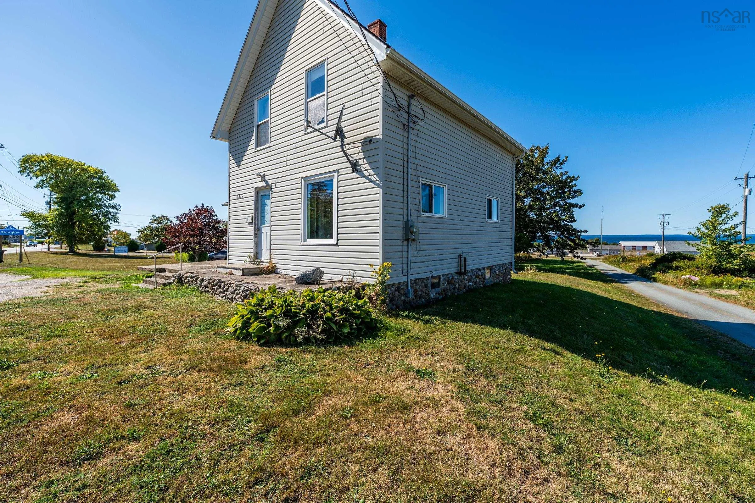 8419 Highway 1, Meteghan, NS B0W 2L0, 3 Bedrooms Bedrooms, ,2 BathroomsBathrooms,Residential,For Sale,Highway 1,202523625