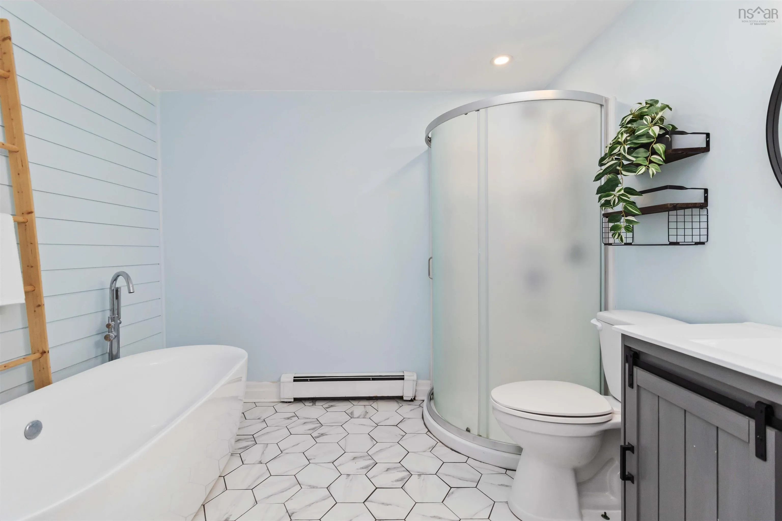667/669 Hammonds Plains Road, Bedford, NS B4B 1A6, 5 Bedrooms Bedrooms, ,2 BathroomsBathrooms,Residential,For Sale,Hammonds Plains,202522539