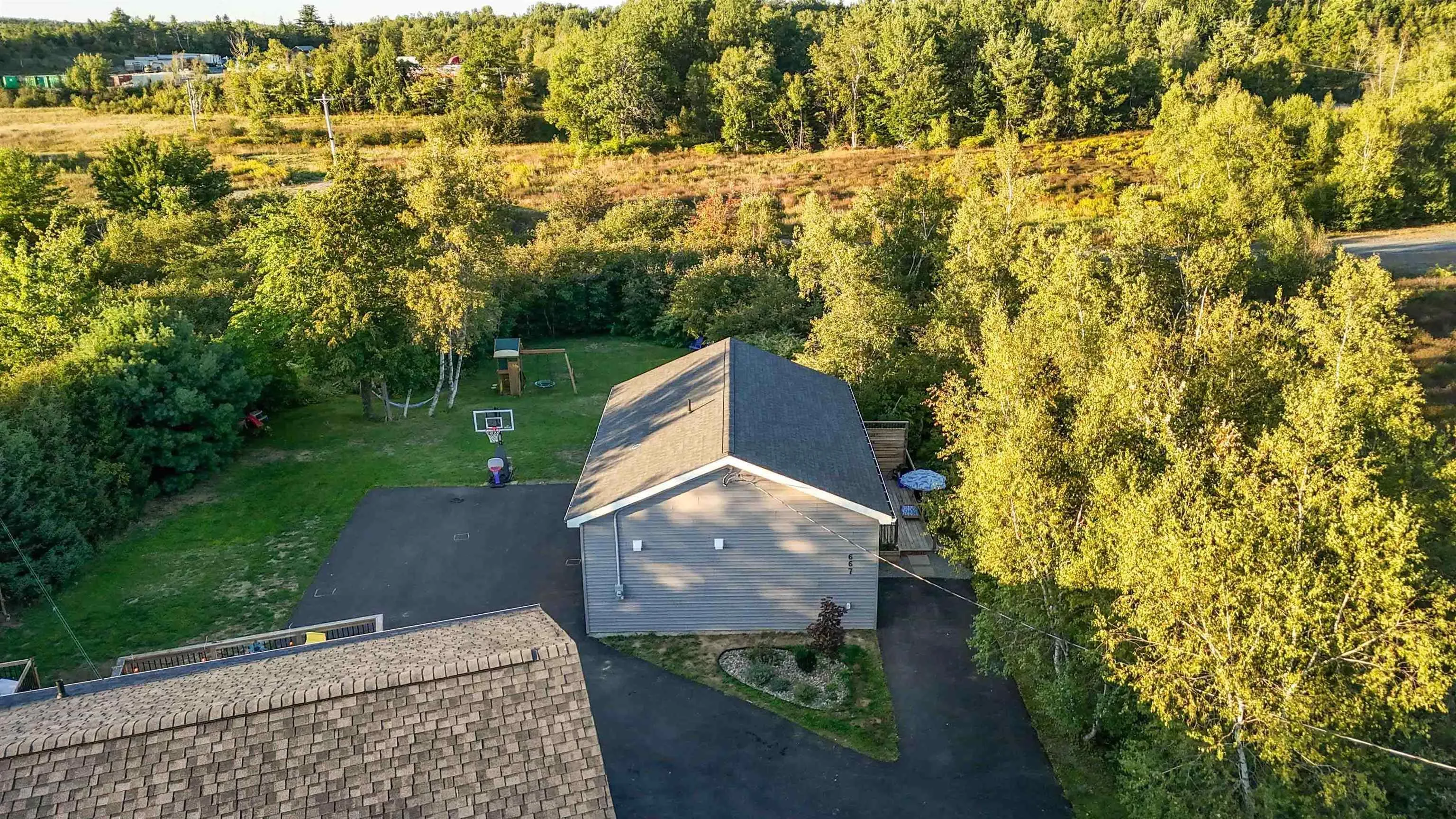 667/669 Hammonds Plains Road, Bedford, NS B4B 1A6, 5 Bedrooms Bedrooms, ,2 BathroomsBathrooms,Residential,For Sale,Hammonds Plains,202522539