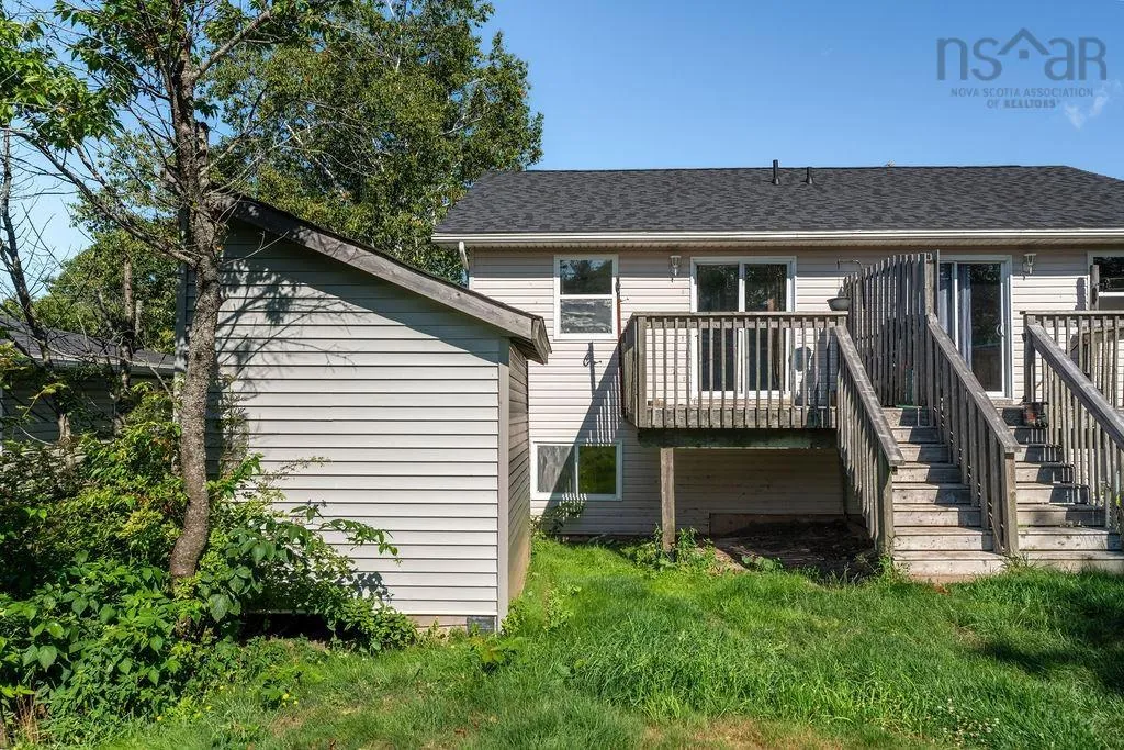 14 Everette Street, Woodside, NS B2W 1G5, 3 Bedrooms Bedrooms, ,2 BathroomsBathrooms,Residential,For Sale,Everette,202519887