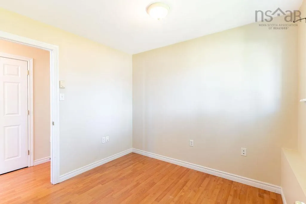 14 Everette Street, Woodside, NS B2W 1G5, 3 Bedrooms Bedrooms, ,2 BathroomsBathrooms,Residential,For Sale,Everette,202519887