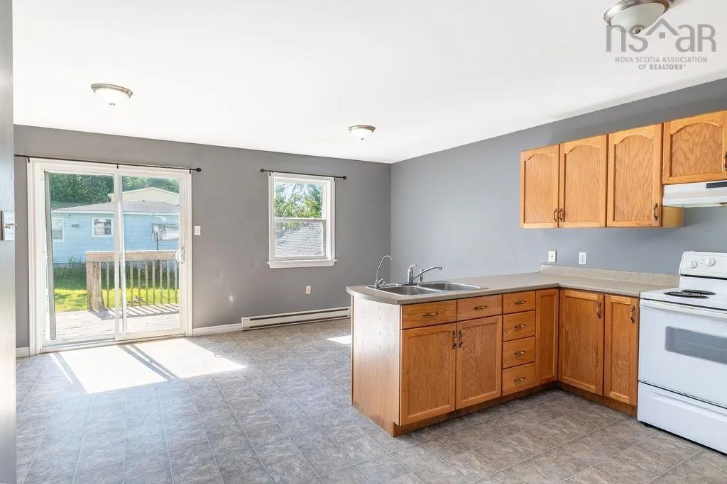 14 Everette Street, Woodside, NS B2W 1G5, 3 Bedrooms Bedrooms, ,2 BathroomsBathrooms,Residential,For Sale,Everette,202519887