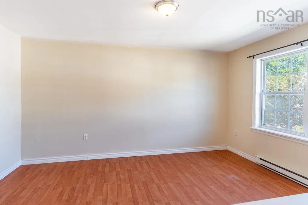 14 Everette Street, Woodside, NS B2W 1G5, 3 Bedrooms Bedrooms, ,2 BathroomsBathrooms,Residential,For Sale,Everette,202519887
