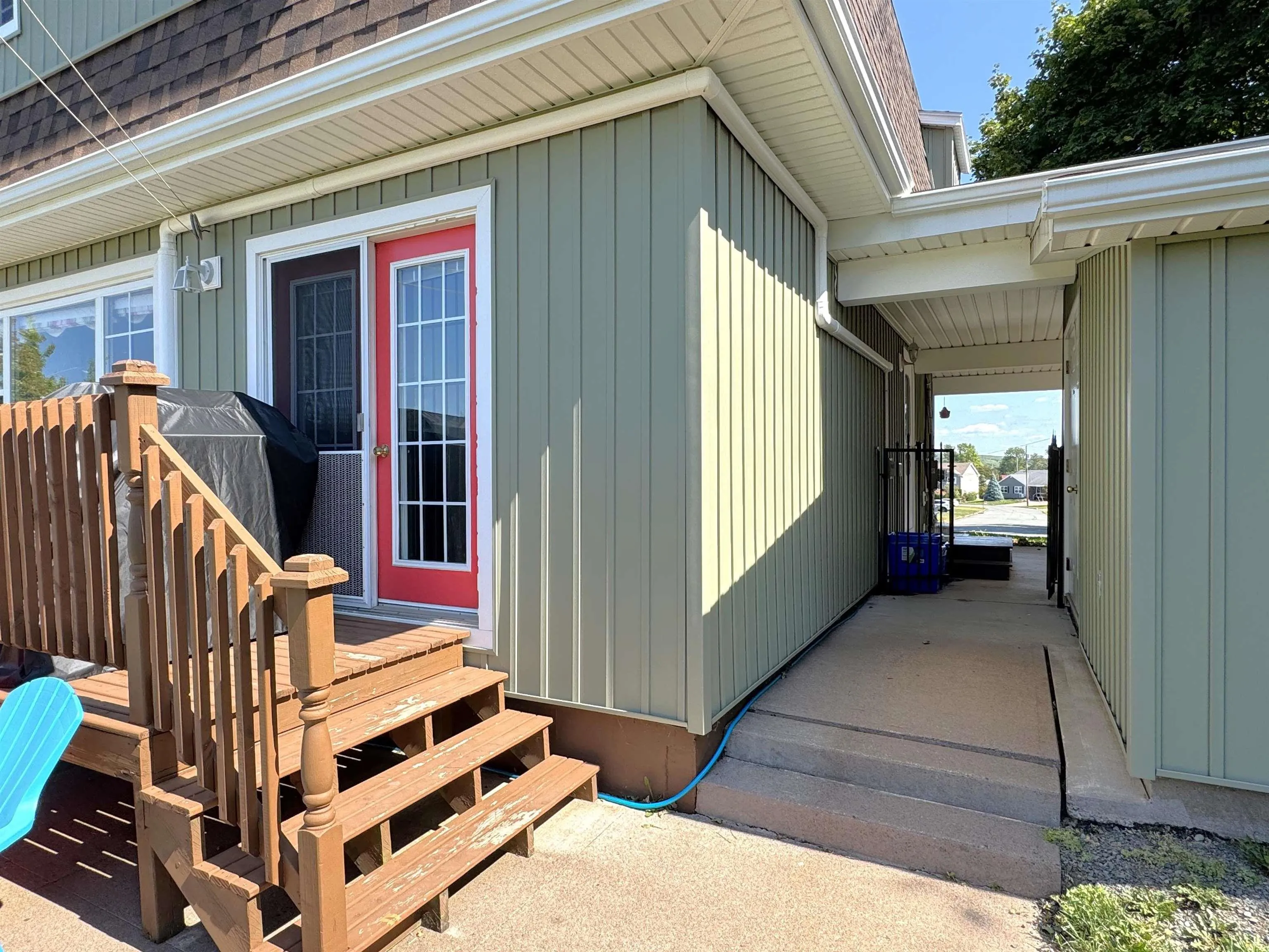 422 Beech, New Glasgow, NS B2H 1A4, 4 Bedrooms Bedrooms, ,2 BathroomsBathrooms,Residential,For Sale,Beech,202522323