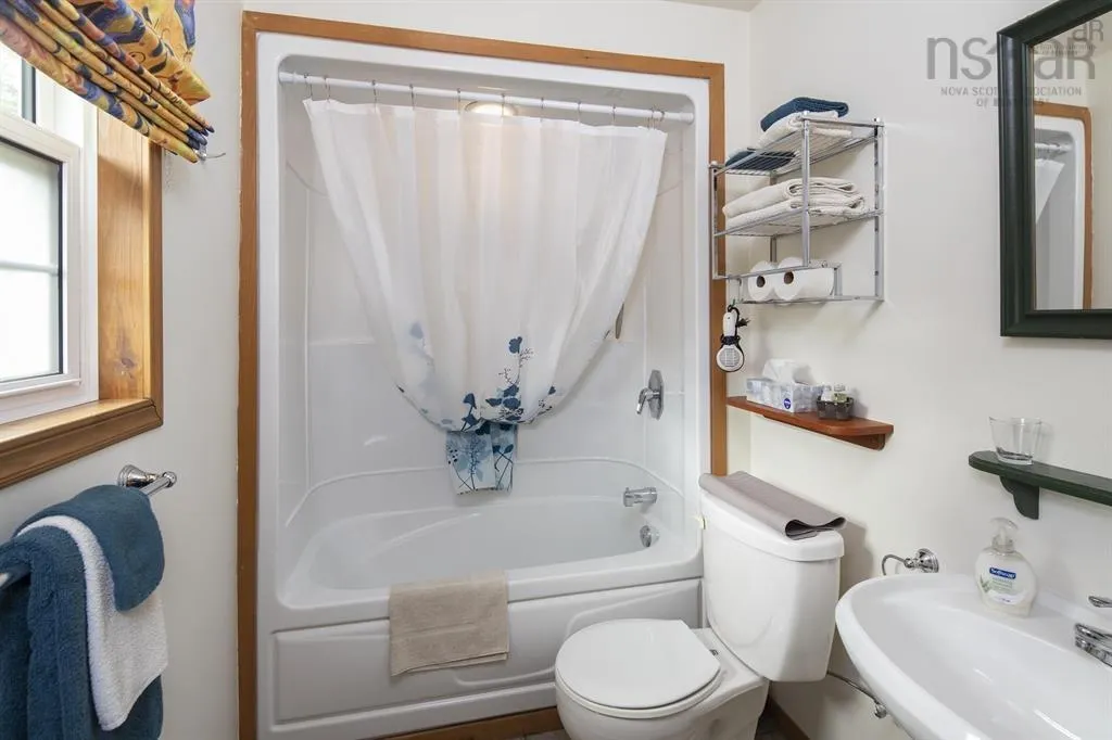 150 New Harbour Road, New Harbour Ns B0h 1t0, 2 Bedrooms Bedrooms, ,3 BathroomsBathrooms,Residential,For Sale,New Harbour,202500374