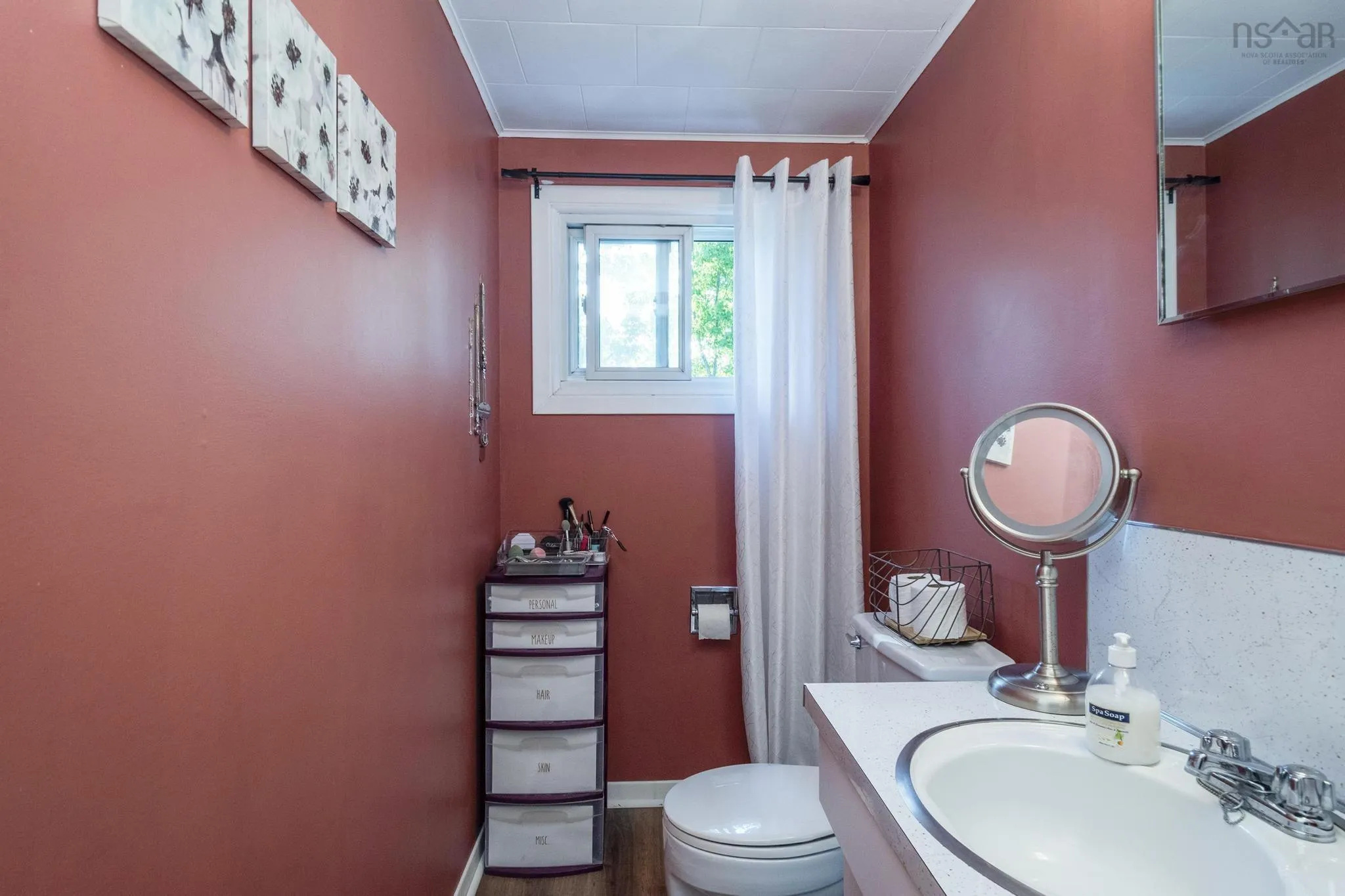 251 Town Road, Falmouth, NS B0P 1L0, 4 Bedrooms Bedrooms, ,2 BathroomsBathrooms,Residential,For Sale,Town,202520543