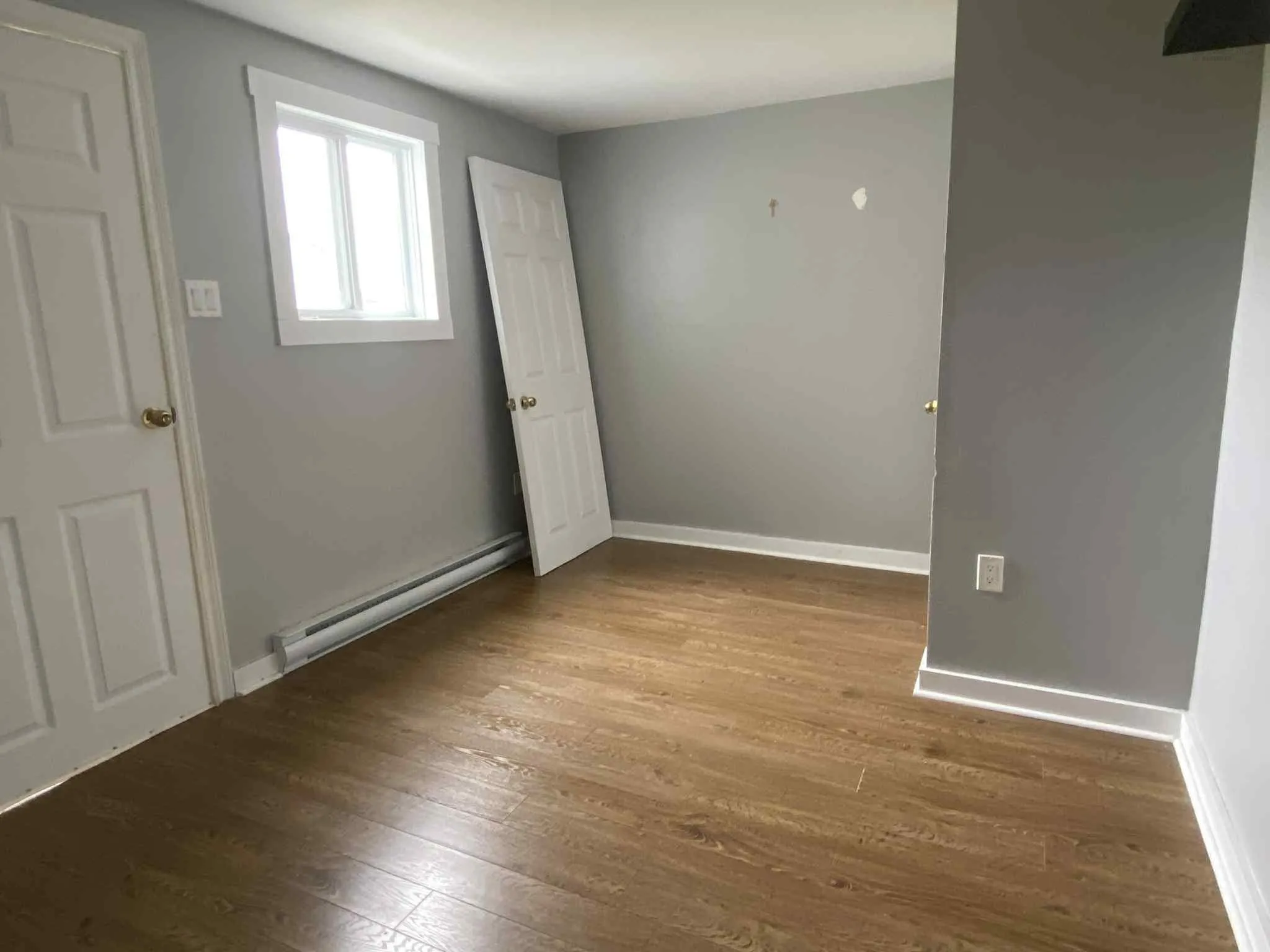 258/260 Renfrew Street, Dartmouth, NS B2Y 2M5, 6 Bedrooms Bedrooms, ,2 BathroomsBathrooms,Residential,For Sale,Renfrew,202521677