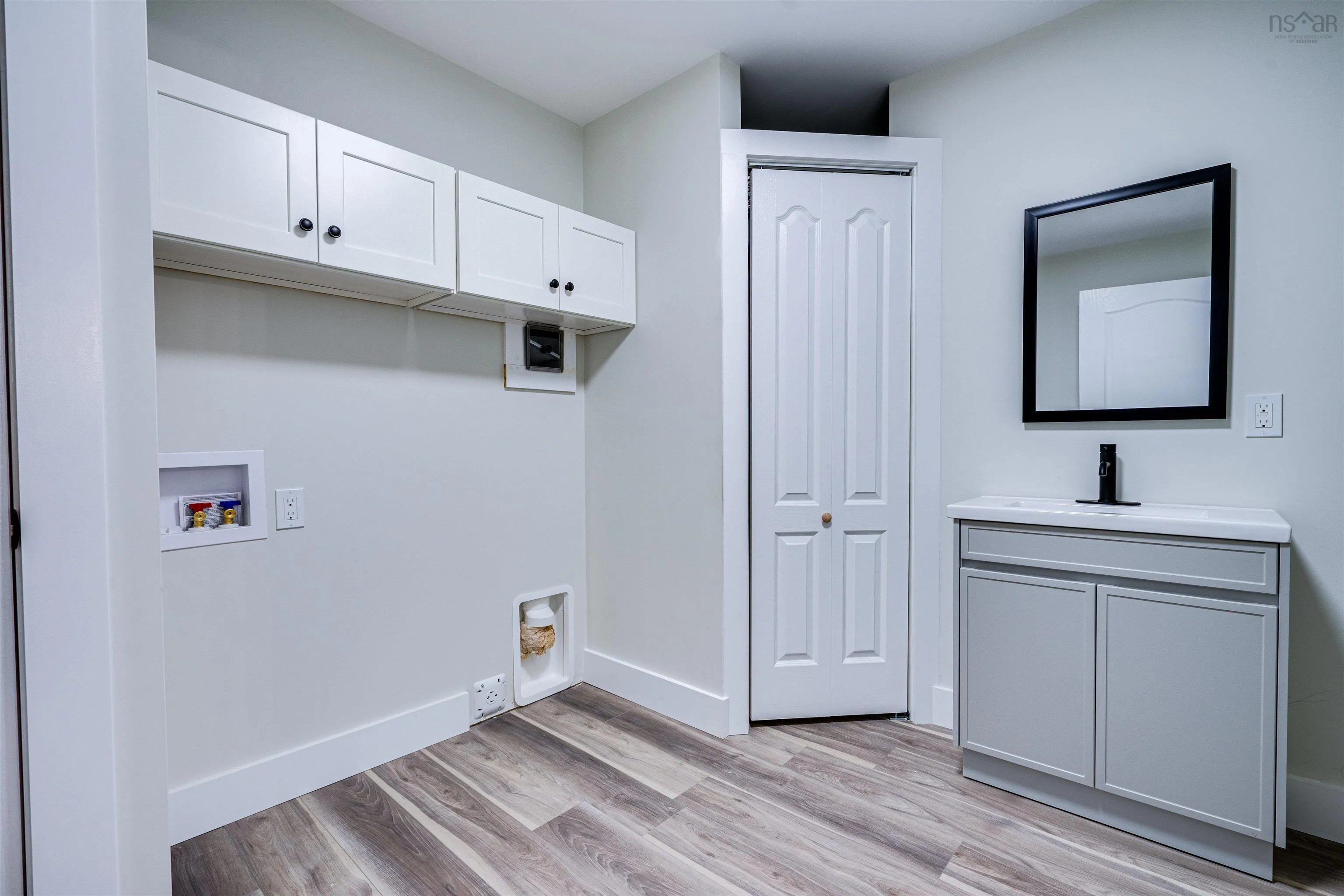 399 Main Street, Kingston Ns B0p 1r0, 2 Bedrooms Bedrooms, ,2 BathroomsBathrooms,Residential,For Sale,Main,202503502