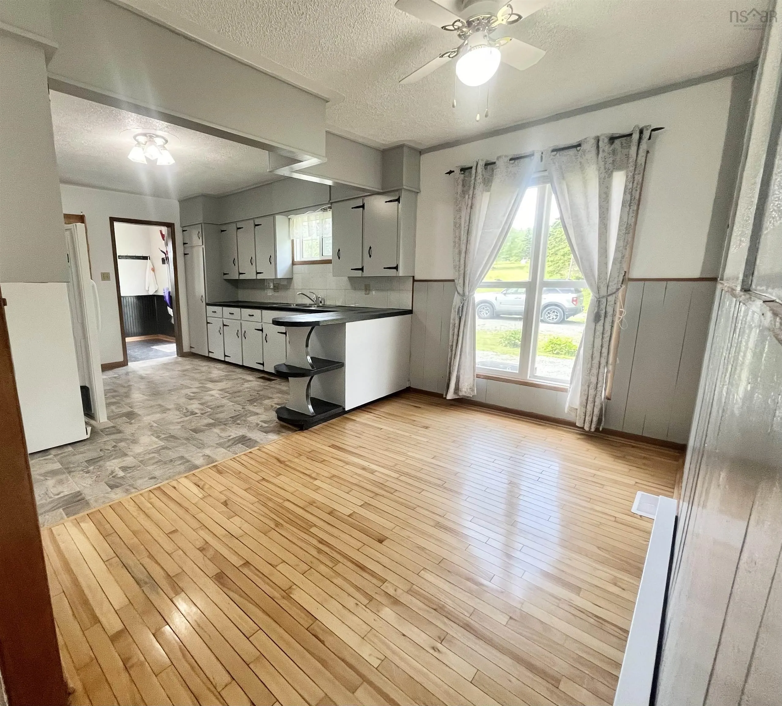 96 Landry Lane, Sampsonville Ns B0e 3b0, 3 Bedrooms Bedrooms, ,1 BathroomBathrooms,Residential,For Sale,Landry,202425904