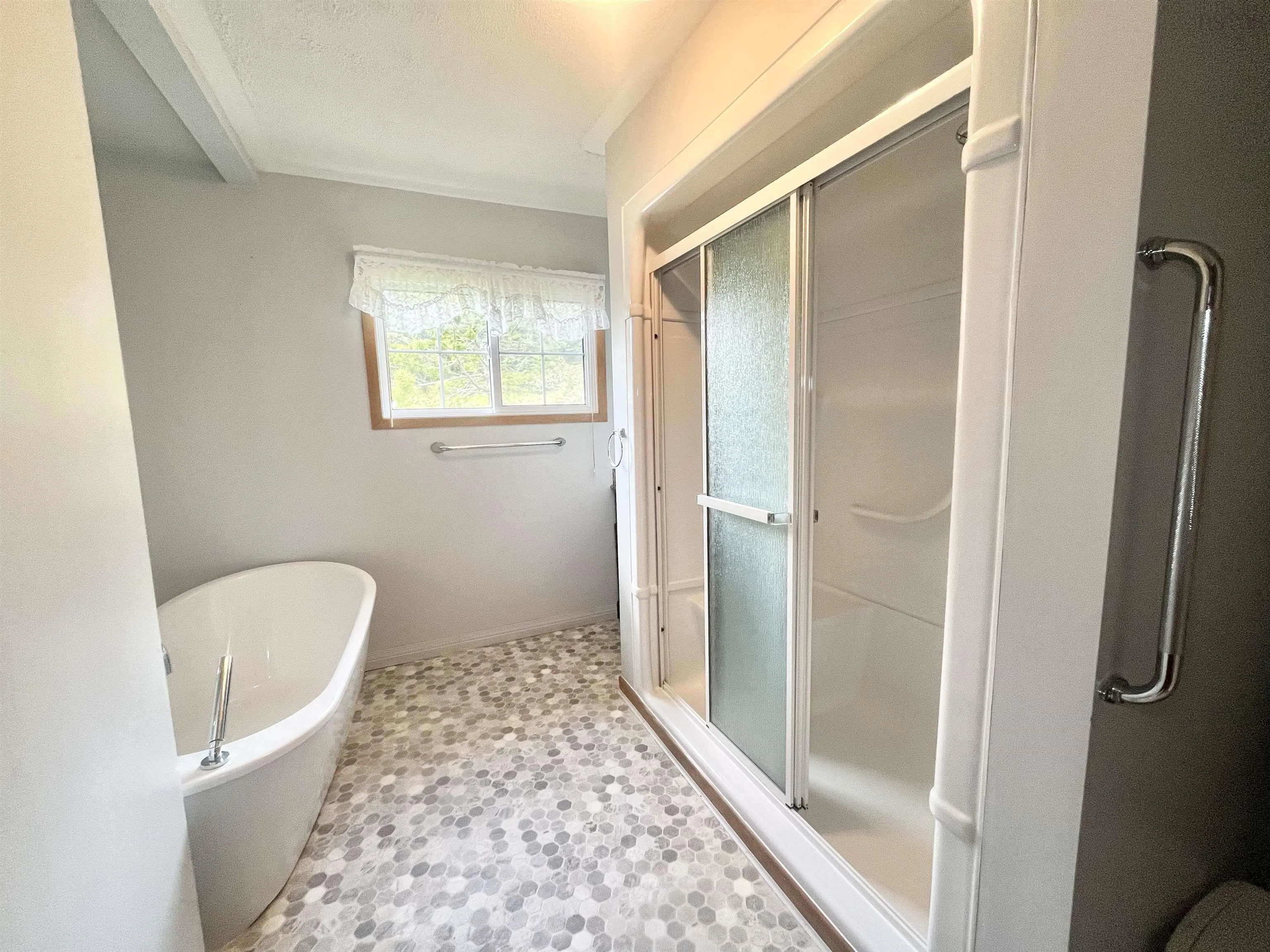 96 Landry Lane, Sampsonville Ns B0e 3b0, 3 Bedrooms Bedrooms, ,1 BathroomBathrooms,Residential,For Sale,Landry,202425904